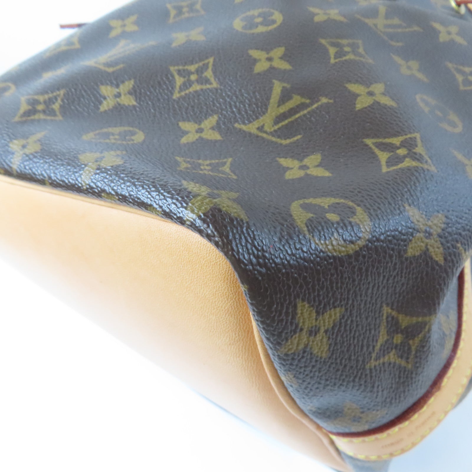 LOUIS VUITTON Monogram Petit Noe金扣肩背袋啡色