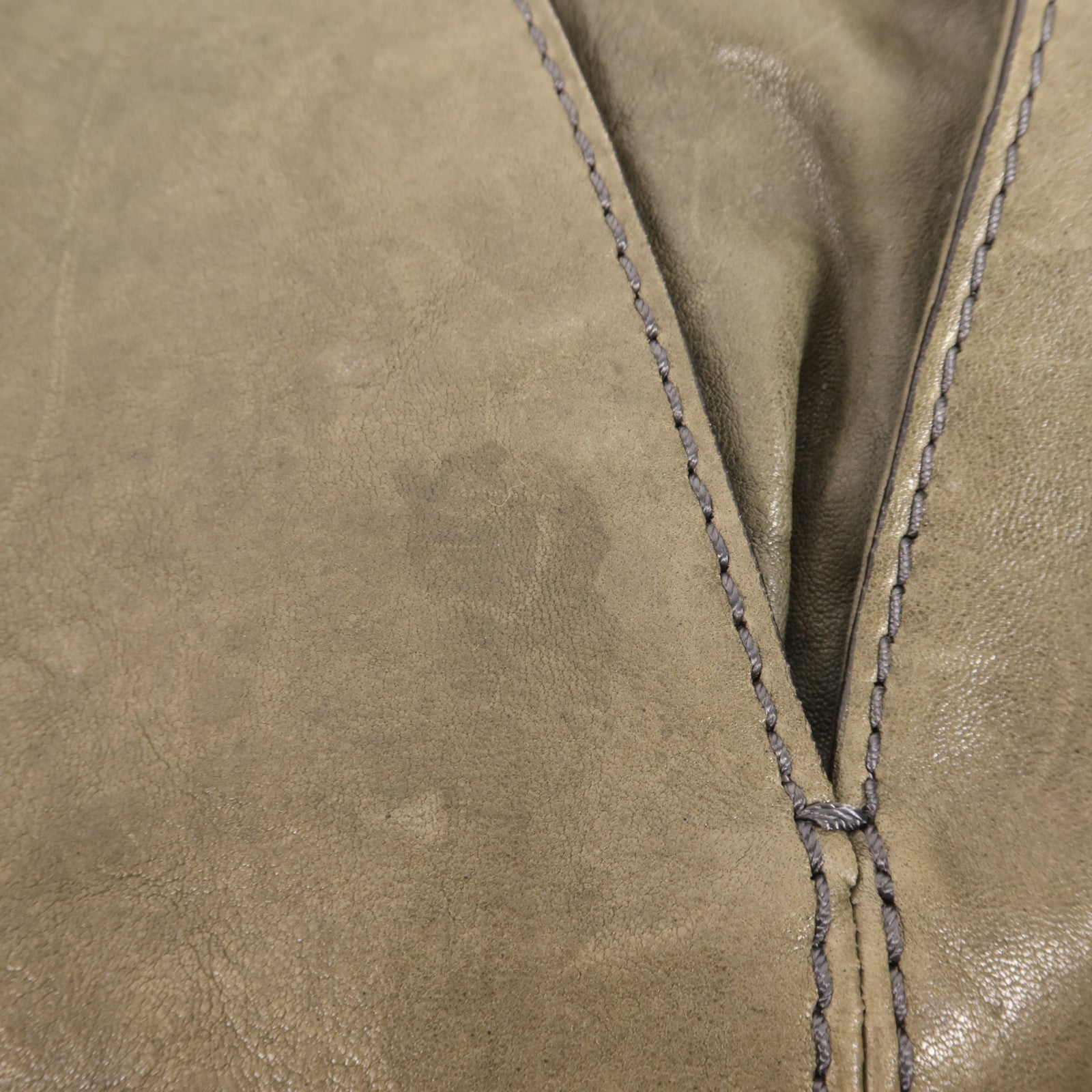 GIVENCHY 牛皮皮革Tote Bag金扣手挽袋