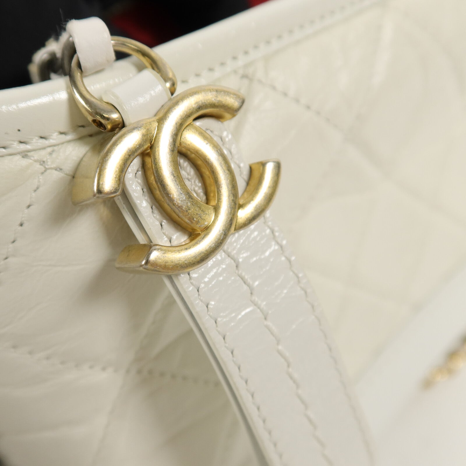 CHANEL 牛皮皮革Gabrielle Small鏈帶肩背袋