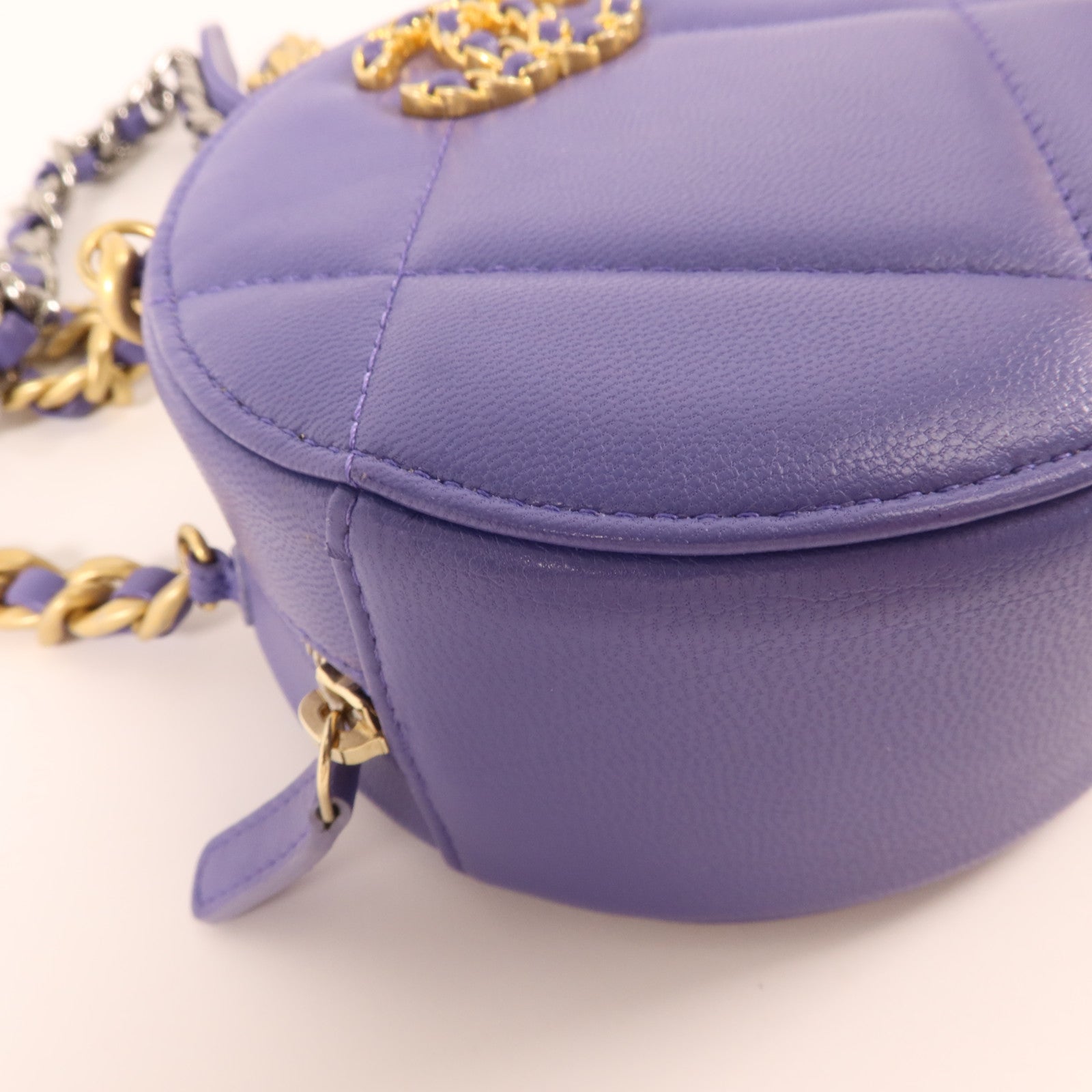 CHANEL 羊皮皮革Chanel 19 Round Clutch With Chain鏈帶肩背袋