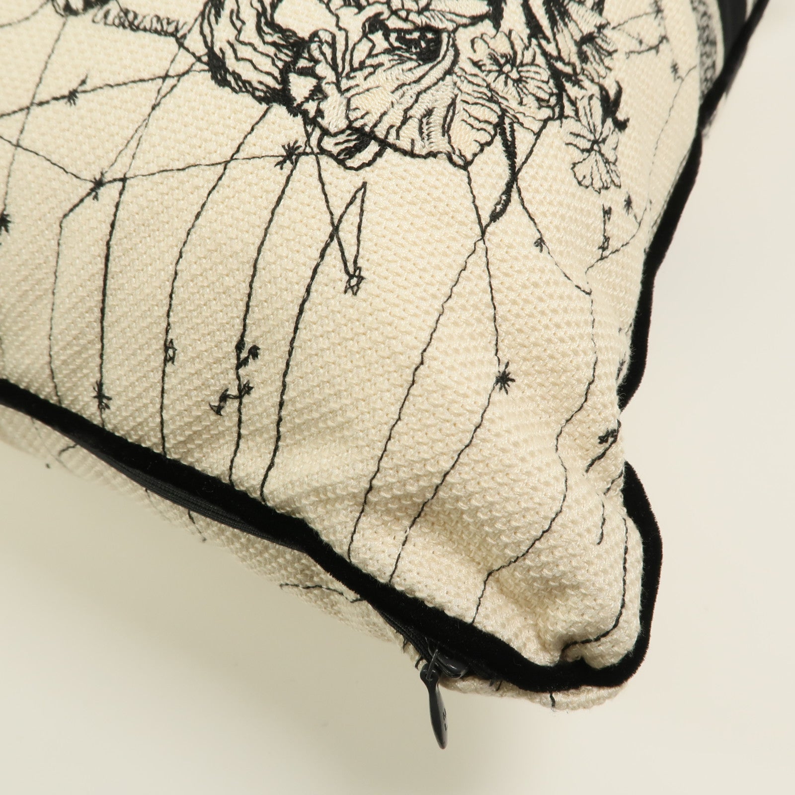 Dior 帆布Pillow靠枕