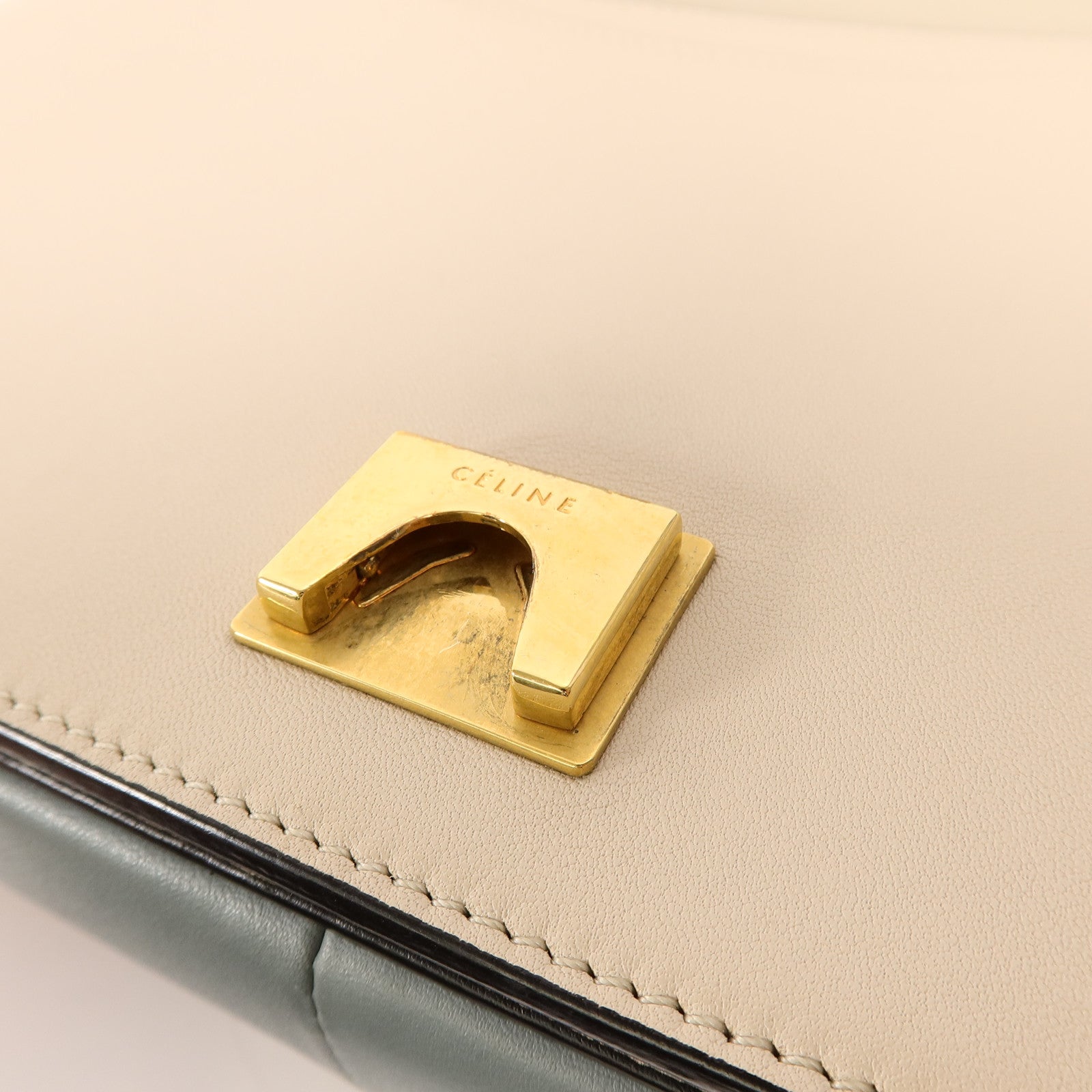 CELINE 牛皮皮革Frame Medium肩背袋