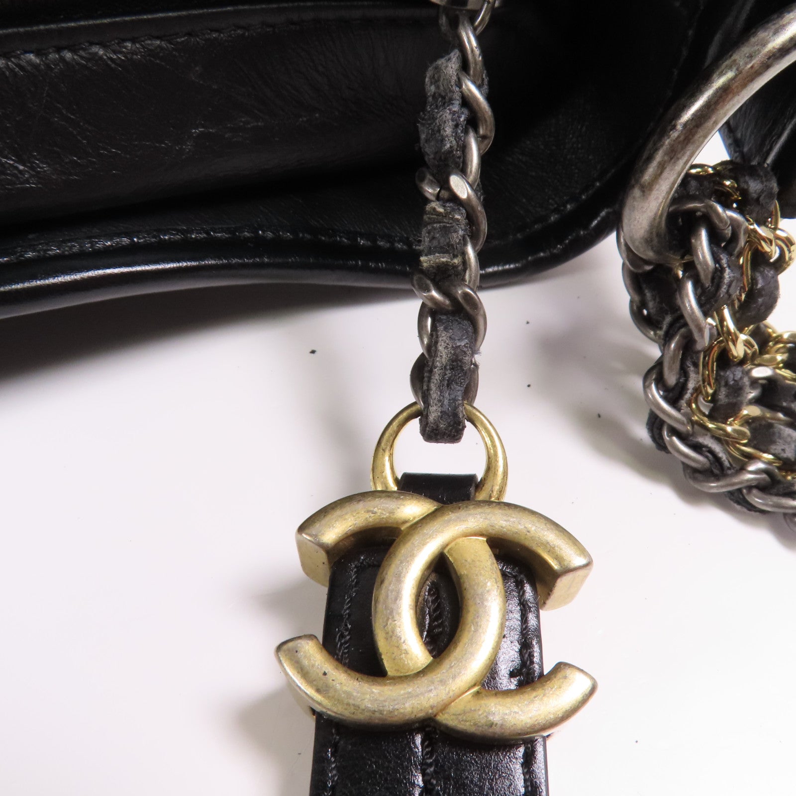 CHANEL CC Gabrielle Chain Shoulder Bag Calfskin Leather Black