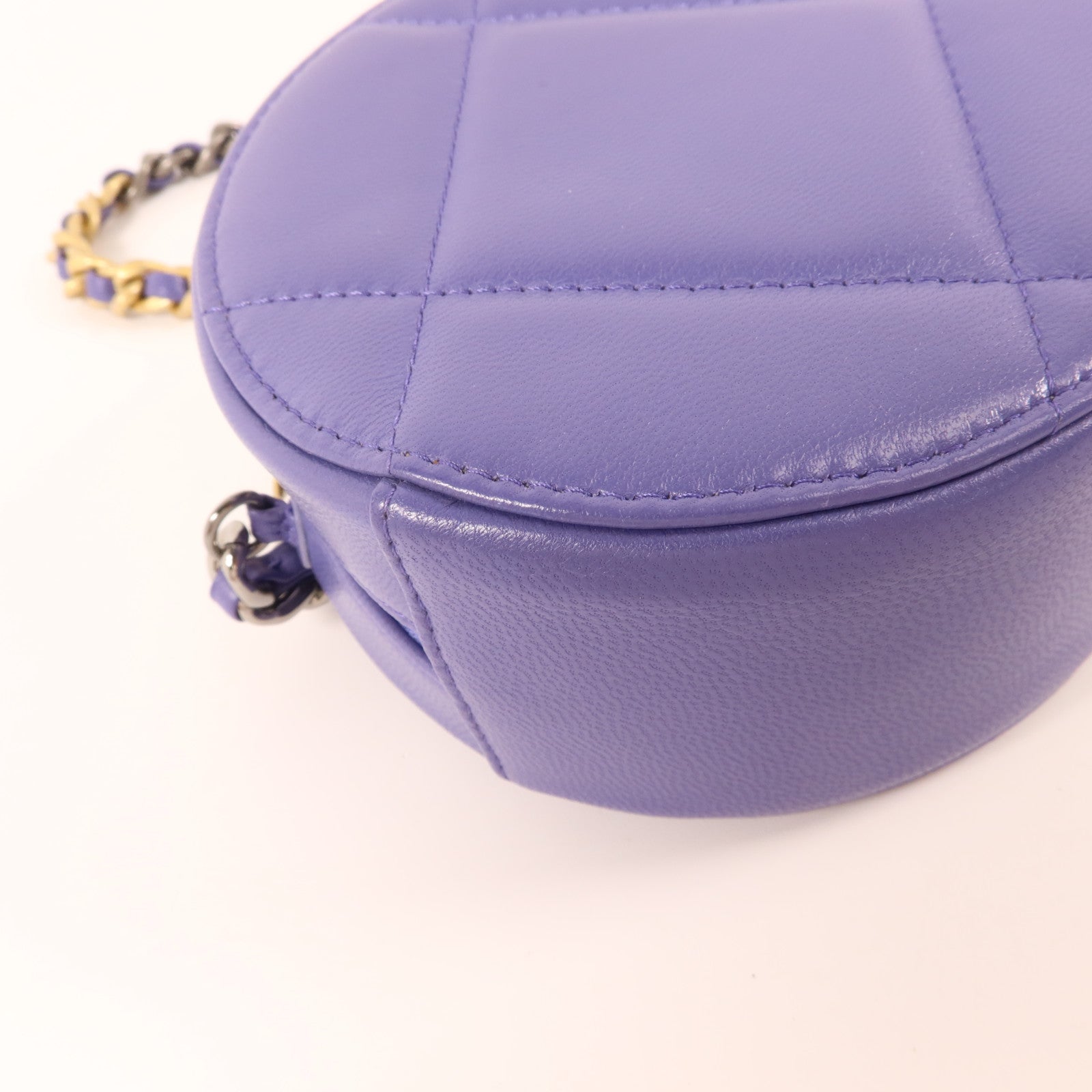 CHANEL 羊皮皮革Chanel 19 Round Clutch With Chain鏈帶肩背袋