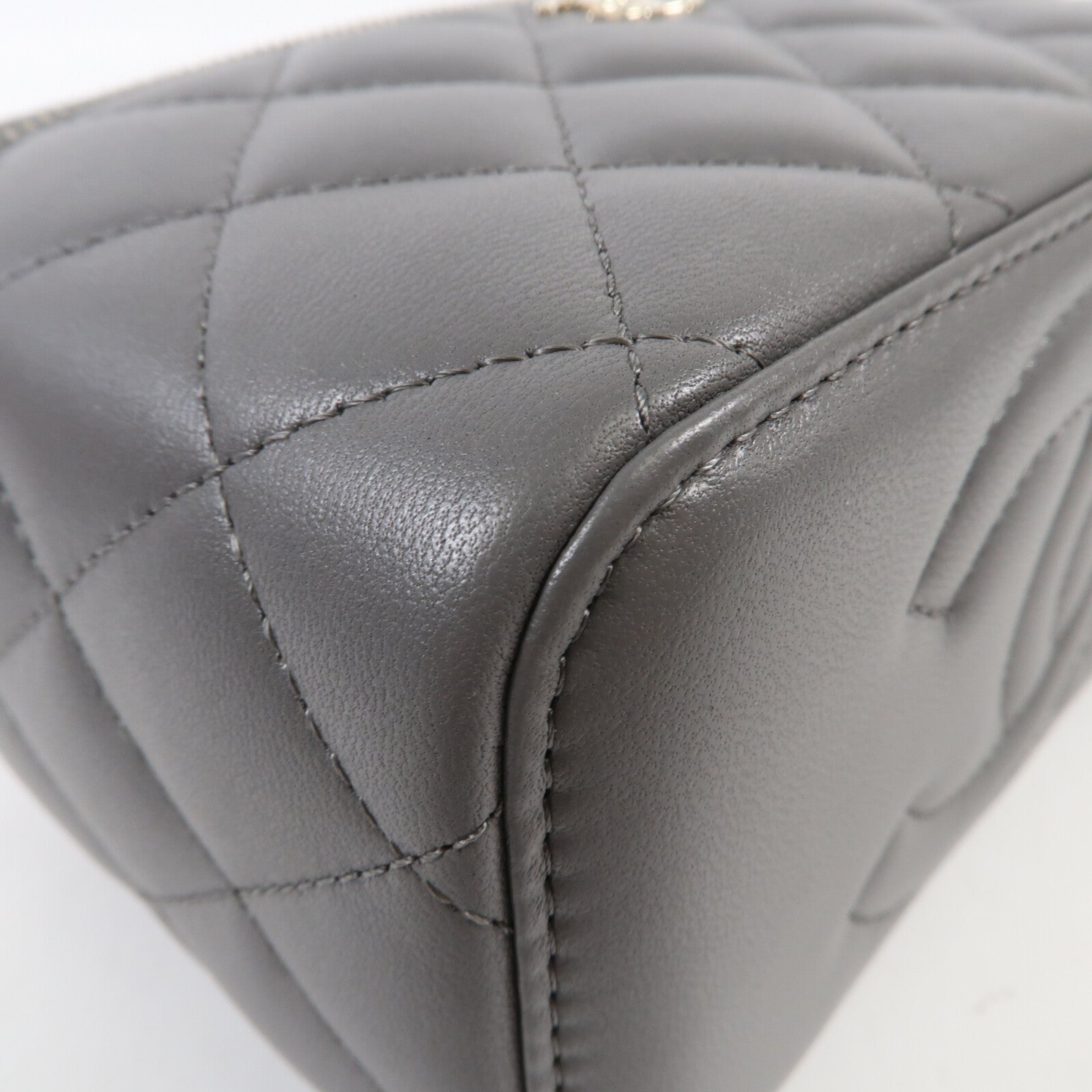 CHANEL 羊皮皮革Top-Handle Vanity Case金扣鏈帶肩背袋