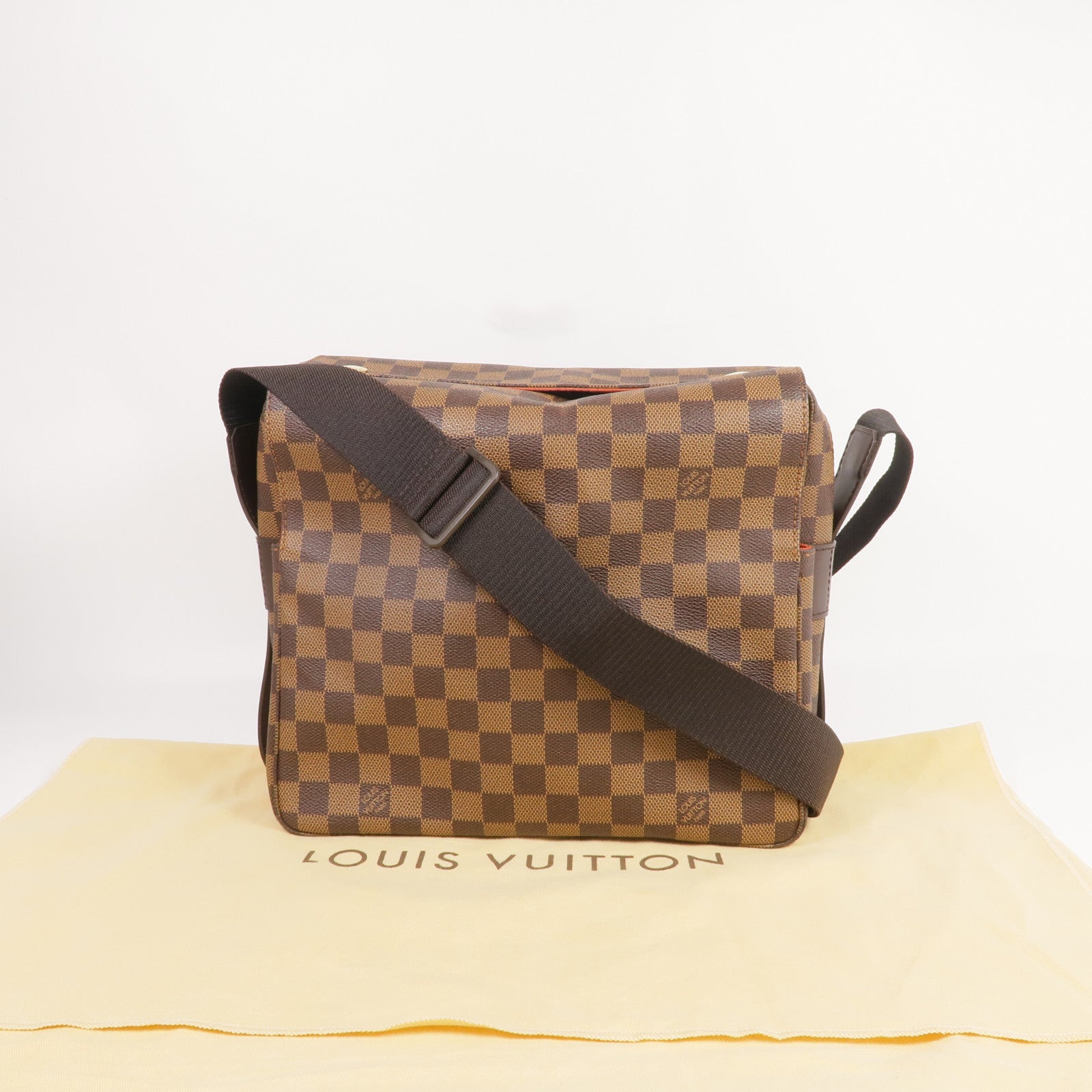 LOUIS VUITTON Damier Naviglio金扣肩背袋