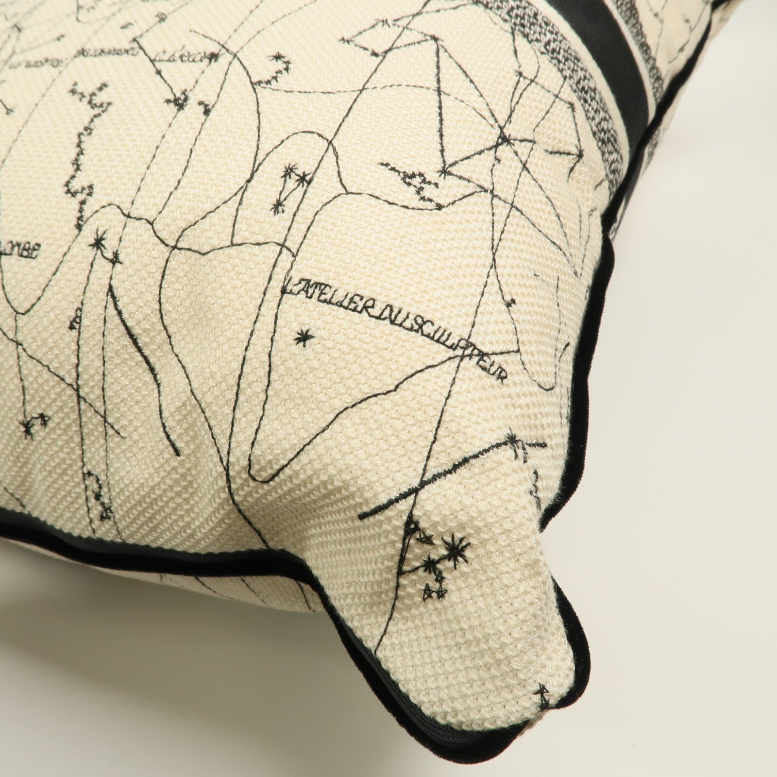 Dior 帆布Pillow靠枕