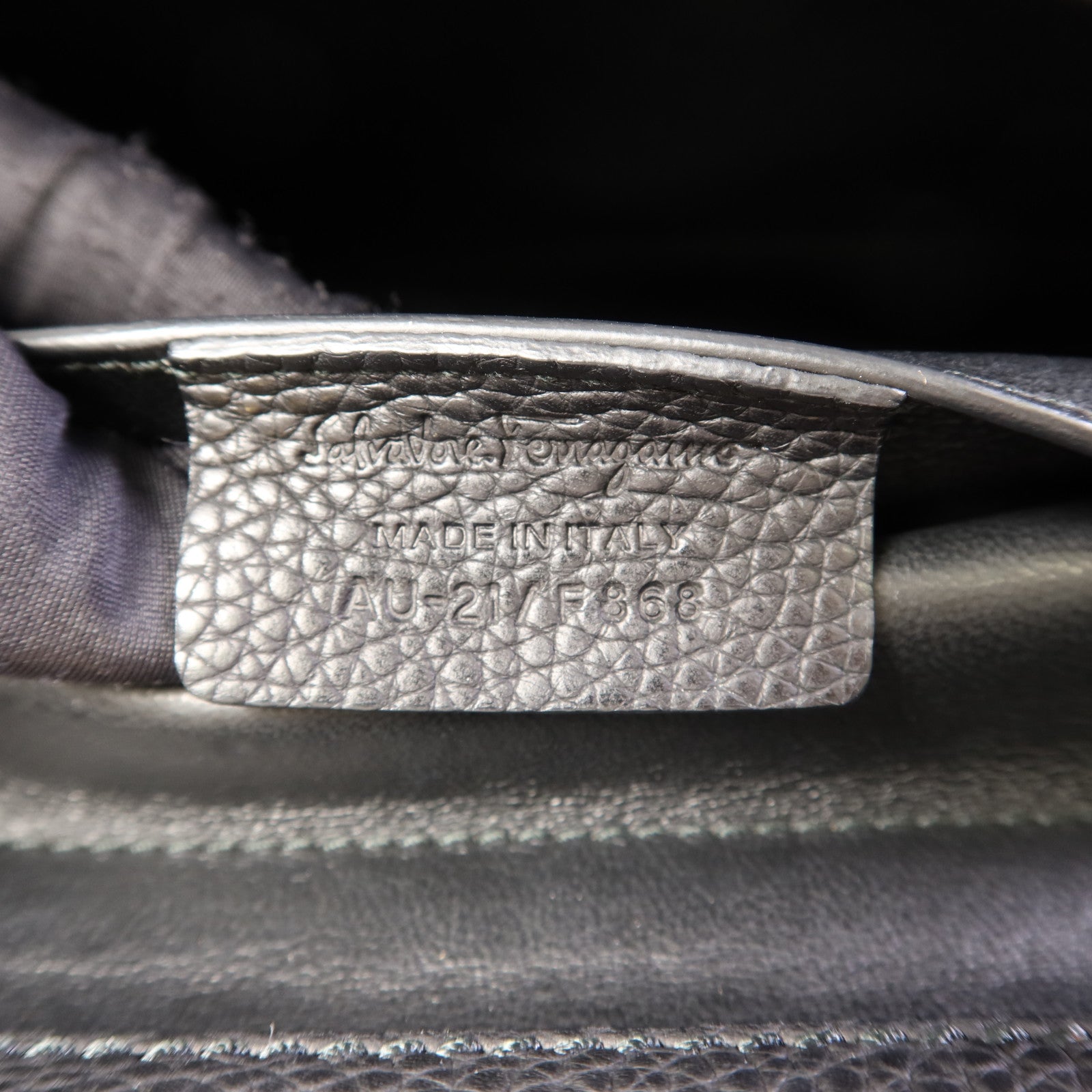 Salvatore Ferragamo 牛皮皮革Shoulder Bag金扣手挽肩背兩用袋