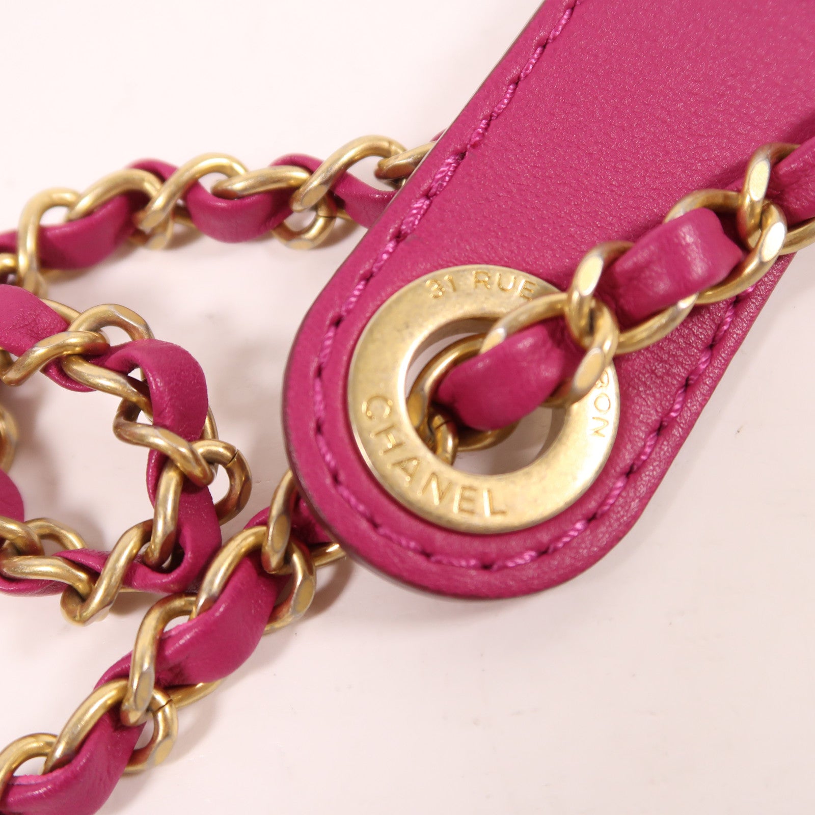 CHANEL 牛皮皮革Shoulder Bag金扣鏈帶肩背袋