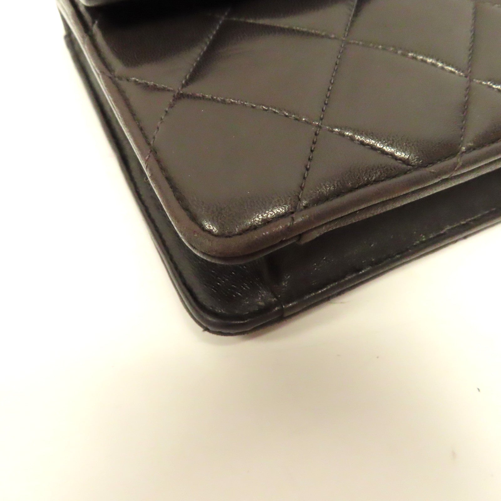 CHANEL 【激減優惠】菱格羊皮皮革Vintage Chanel金扣肩背袋啡色