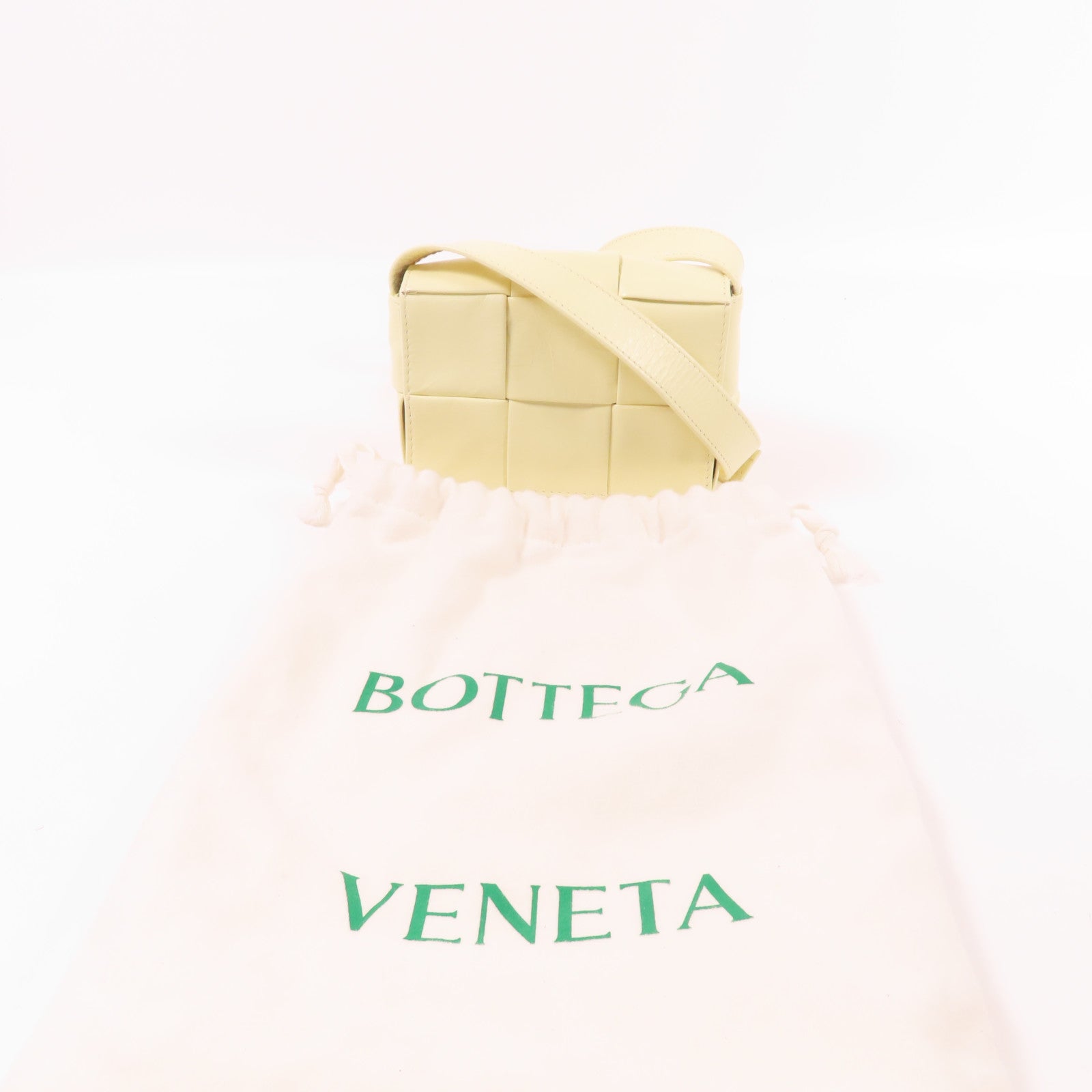 BOTTEGA VENETA 牛皮皮革Cassette銀扣肩背袋