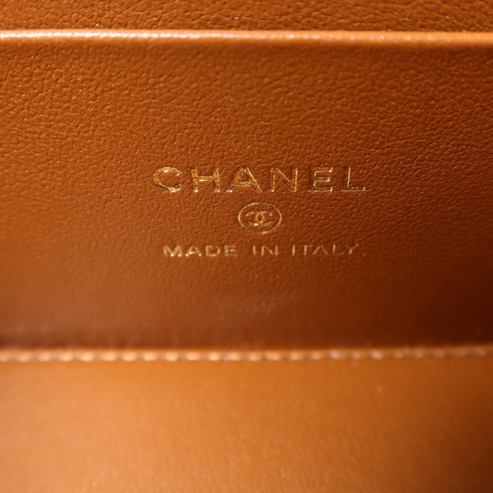 CHANEL 牛皮皮革Vanity Case鏈帶肩背袋
