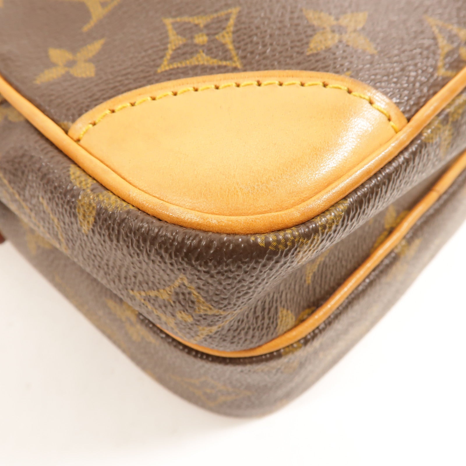 LOUIS VUITTON Monogram Amazon金扣肩背袋