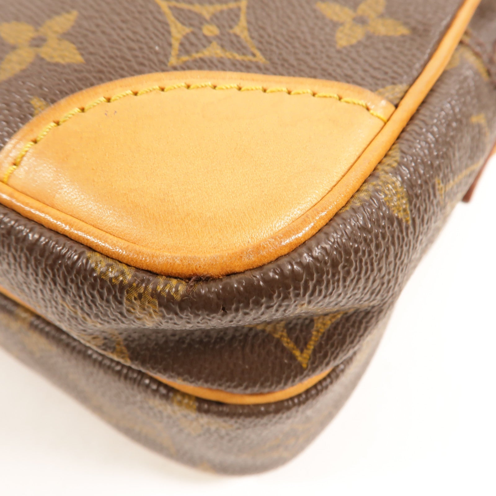 LOUIS VUITTON Monogram Amazon金扣肩背袋