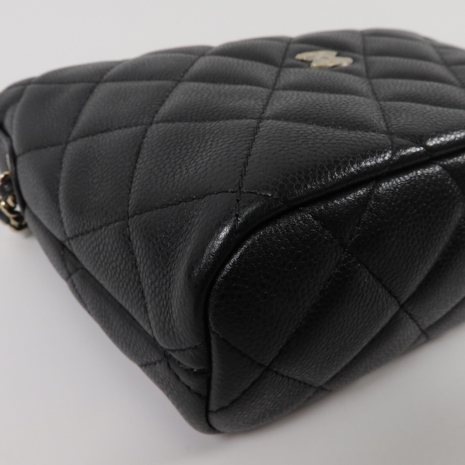 CHANEL 牛皮皮革Mini Hobo鏈帶手挽肩背兩用袋