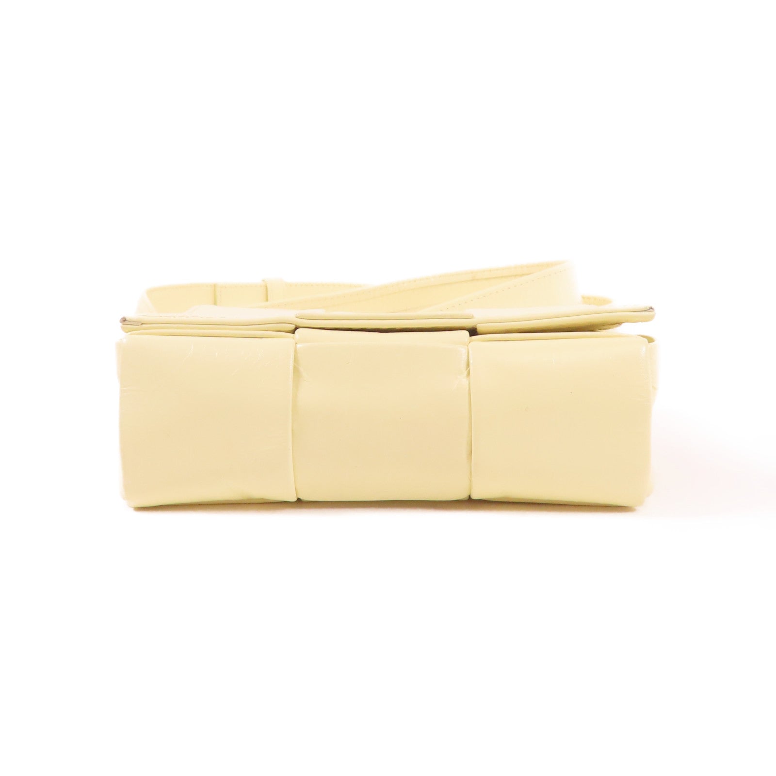 BOTTEGA VENETA 【激減優惠】牛皮皮革Cassette銀扣肩背袋