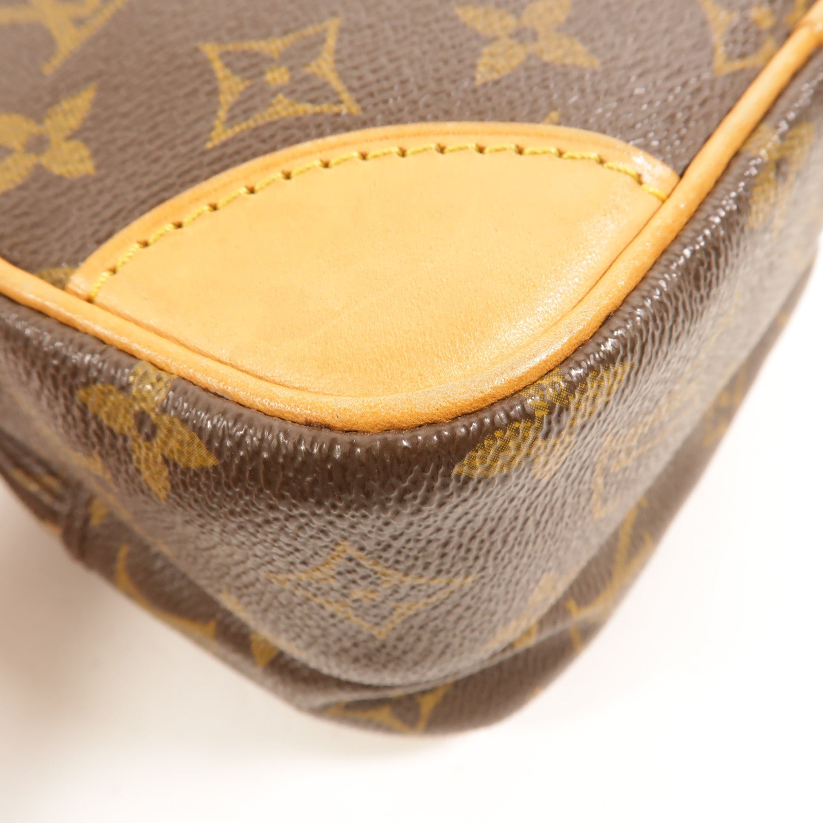 LOUIS VUITTON Monogram Amazon金扣肩背袋