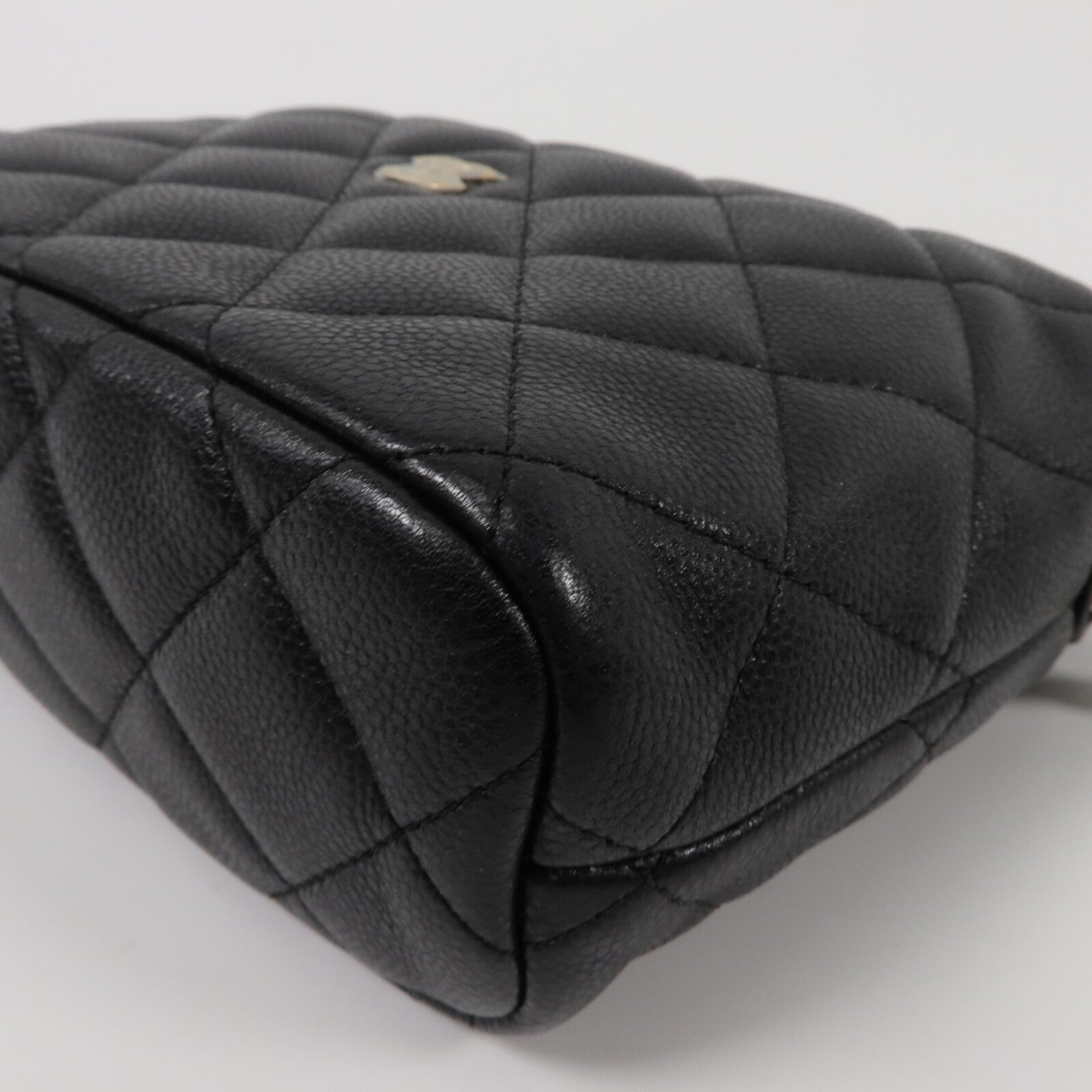 CHANEL 牛皮皮革Mini Hobo鏈帶手挽肩背兩用袋