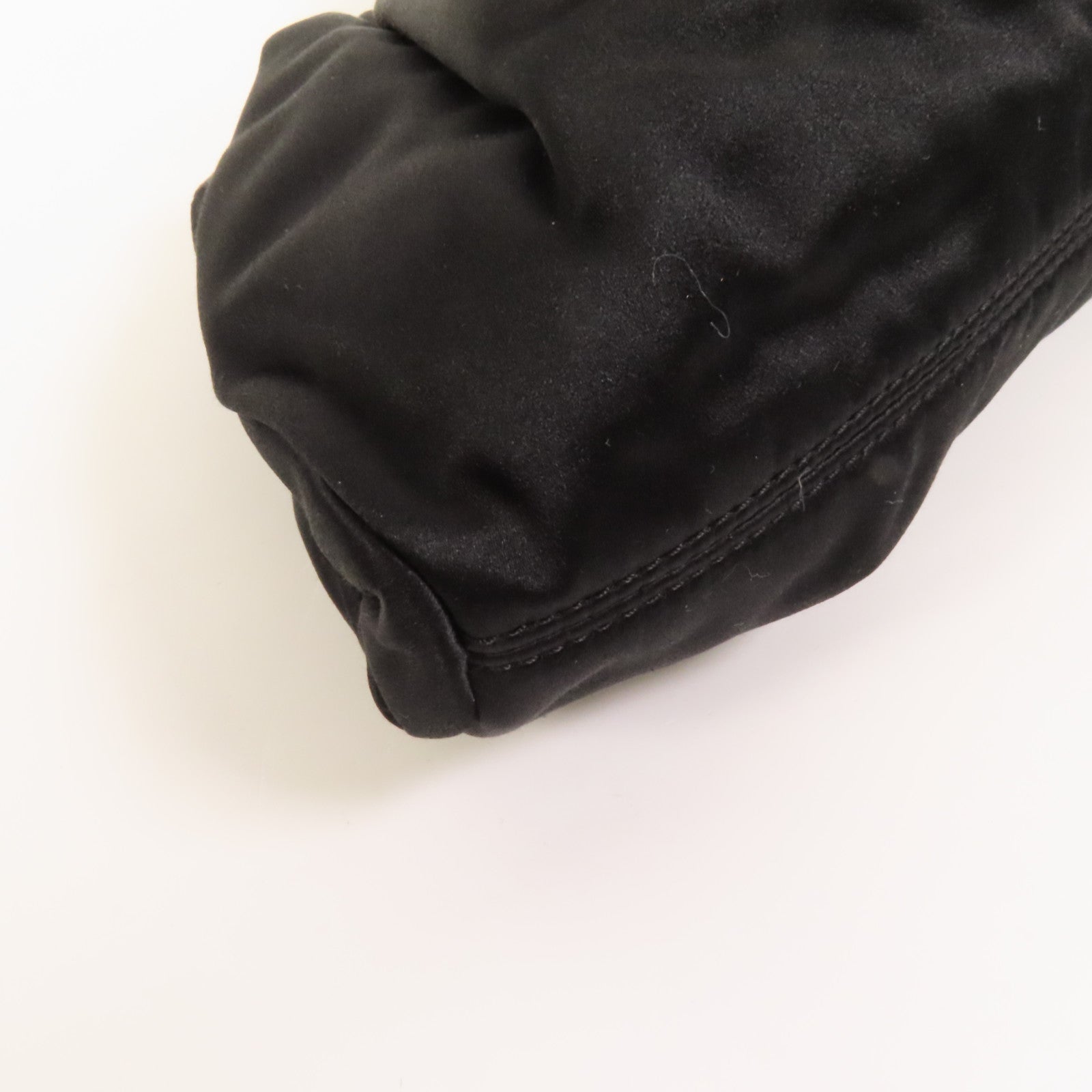 CHANEL Satin Vintage Handbag銀扣手挽袋