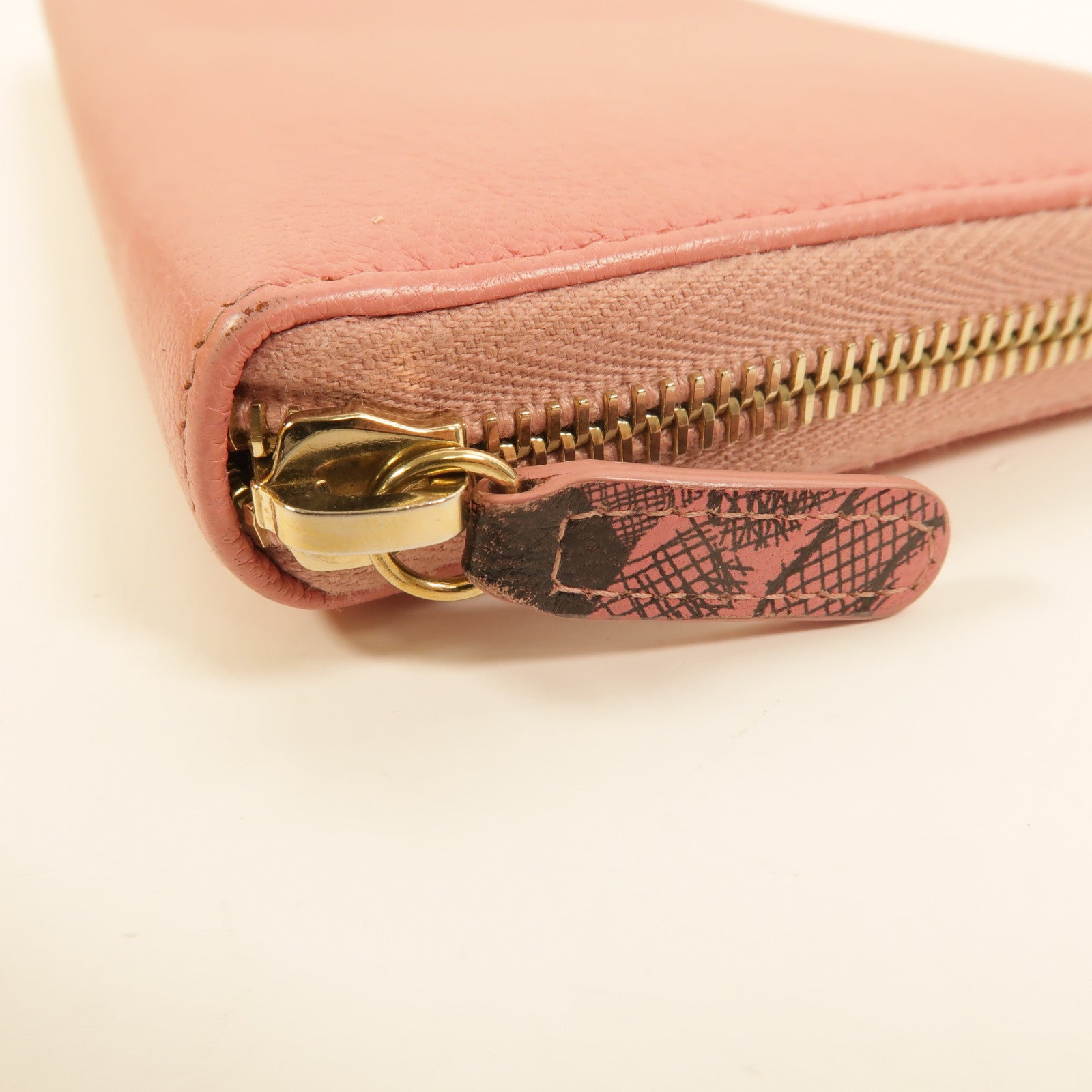 CHANEL 牛皮皮革Lucky Flower Zip Wallet長錢包