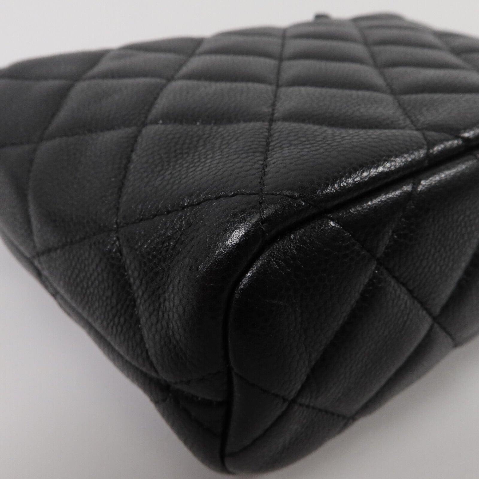 CHANEL 牛皮皮革Mini Hobo鏈帶手挽肩背兩用袋