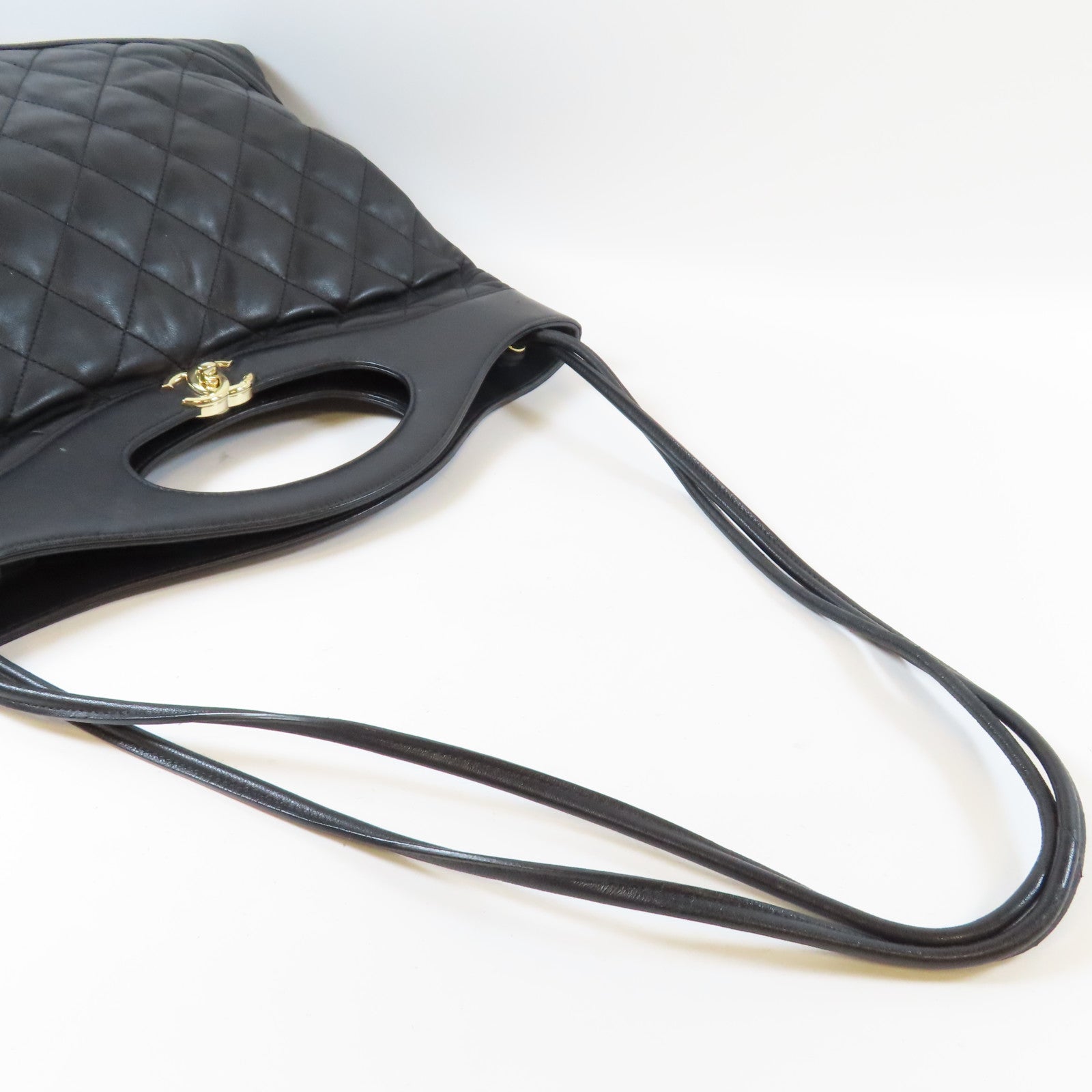 CHANEL 菱格牛皮皮革31 Bag金扣手挽肩背兩用袋黑色