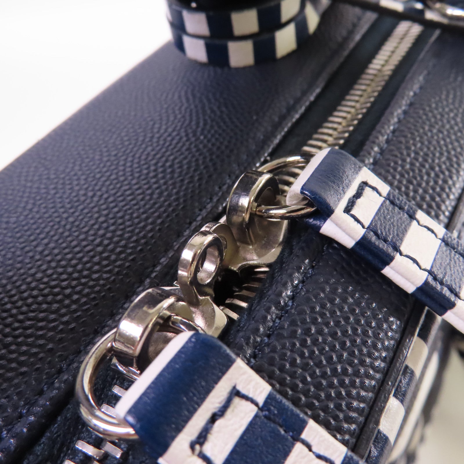 CHANEL 菱格Caviar皮革Vanity Case 2way Shoulder Bag銀扣鏈帶手挽肩背兩用袋深藍色