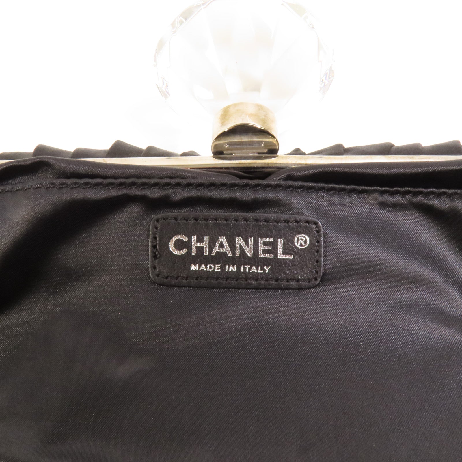 CHANEL Satin Vintage Handbag銀扣手挽袋