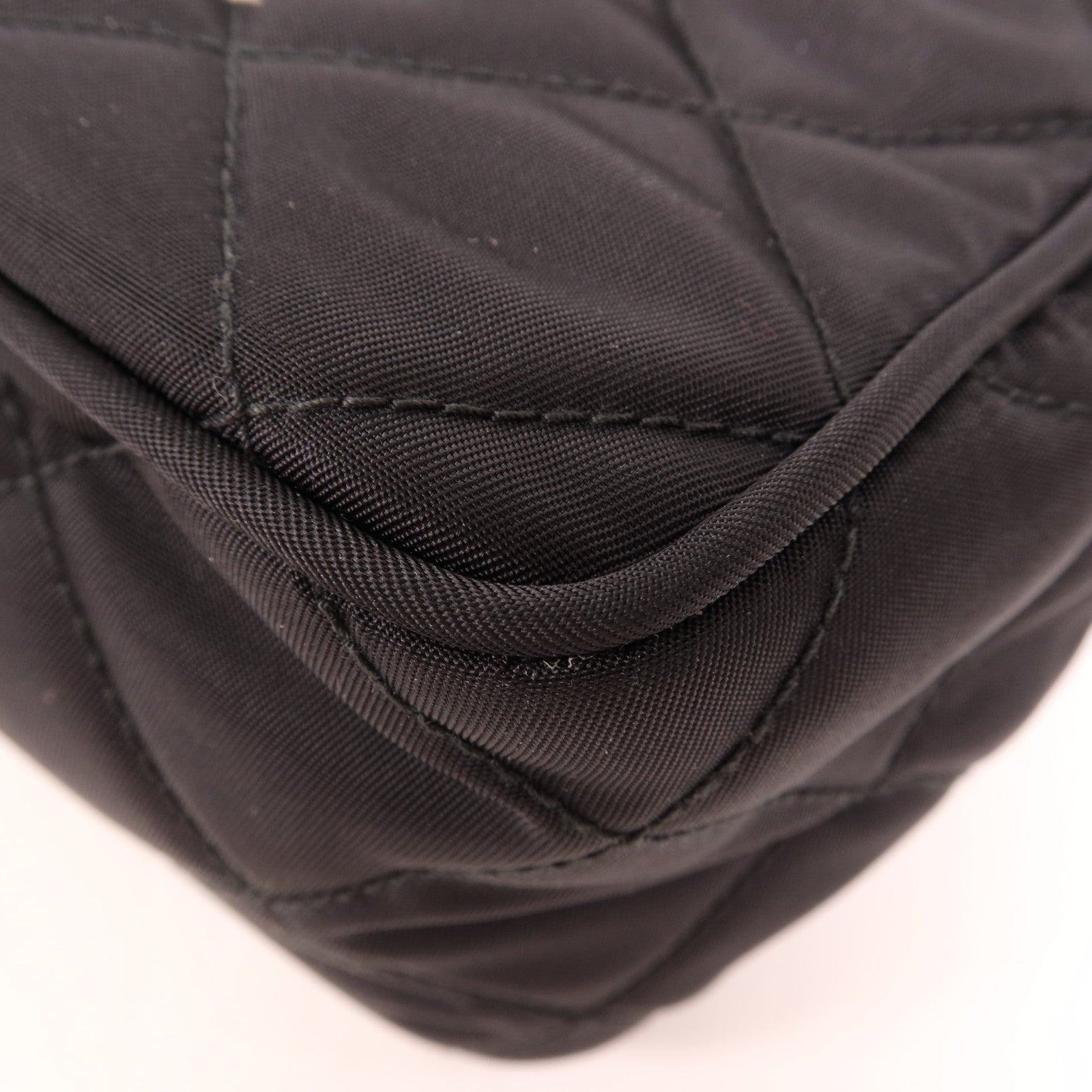 PRADA 尼龍Camera Bag金扣肩背袋