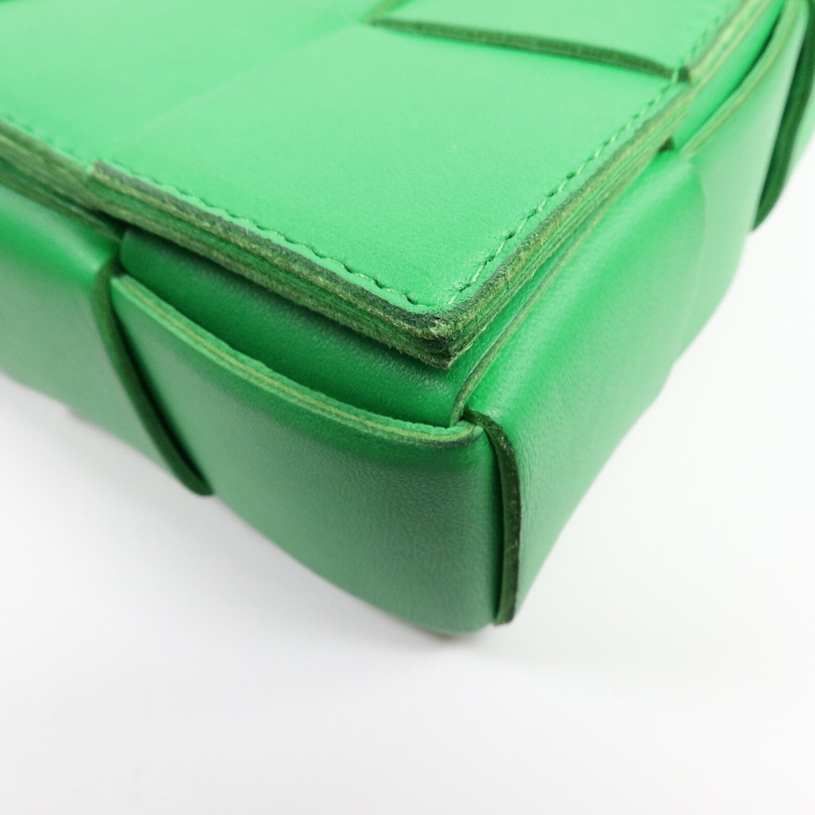 BOTTEGA VENETA 羊皮皮革Cassette Camera Bag肩背袋