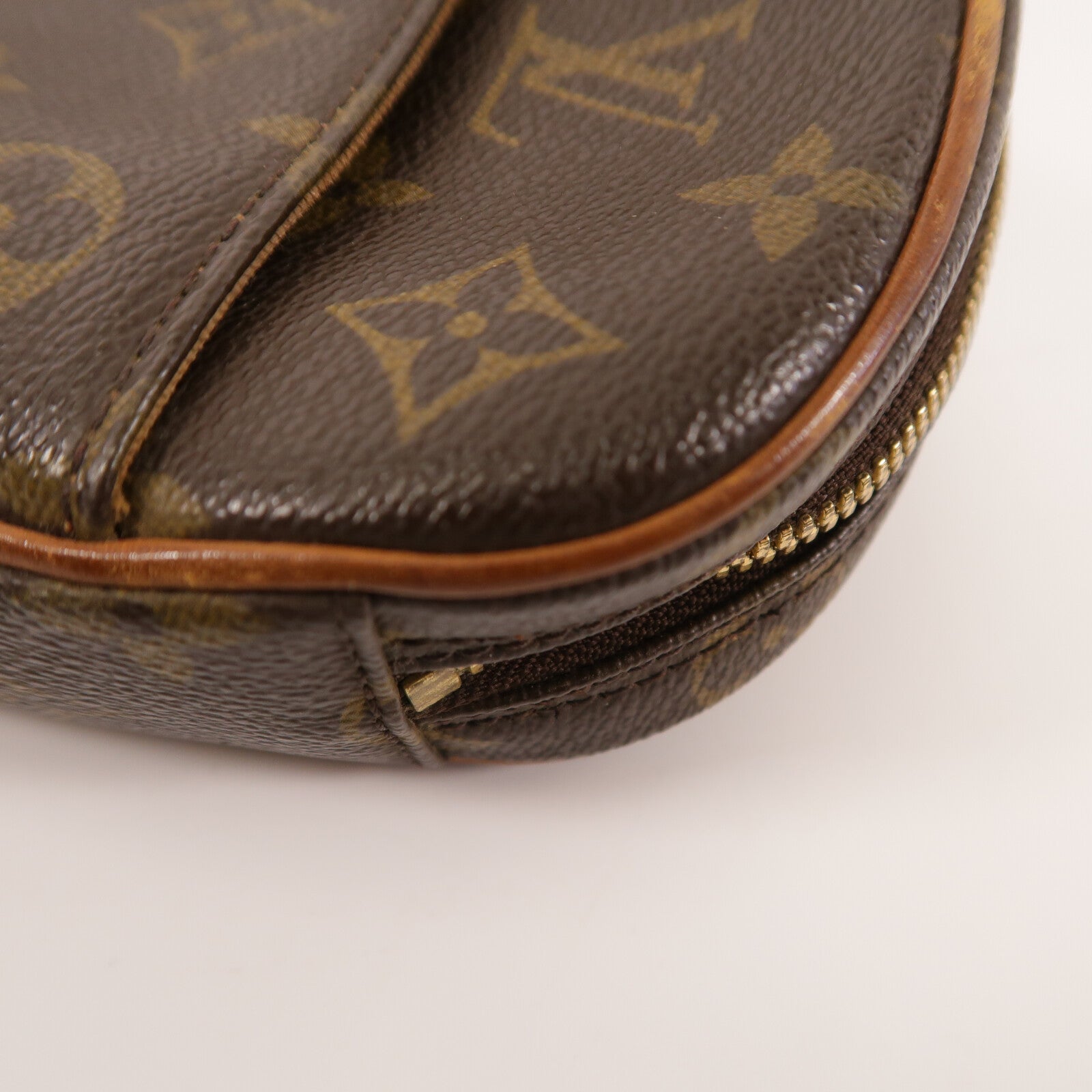 LOUIS VUITTON Monogram Pochette Gange肩背袋