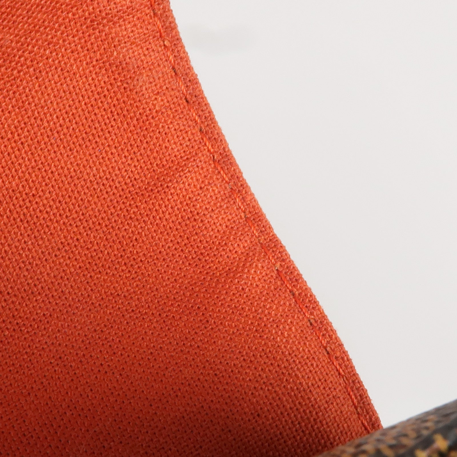 LOUIS VUITTON Damier Naviglio金扣肩背袋