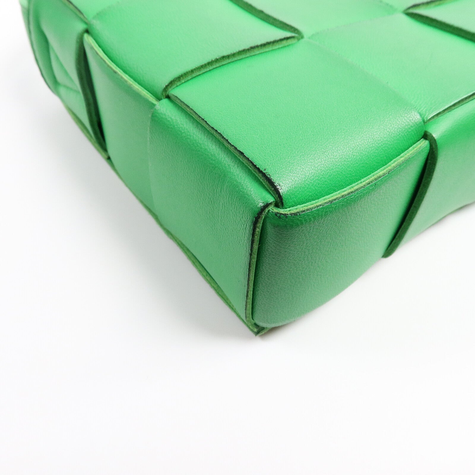 BOTTEGA VENETA 羊皮皮革Cassette Camera Bag肩背袋