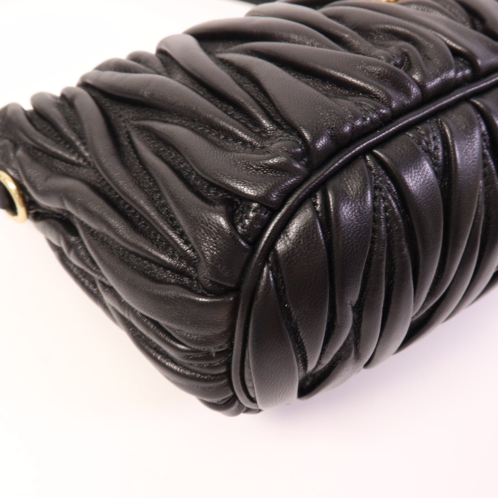 Miu Miu 羊皮皮革Matelasse Nappa Bag肩背袋