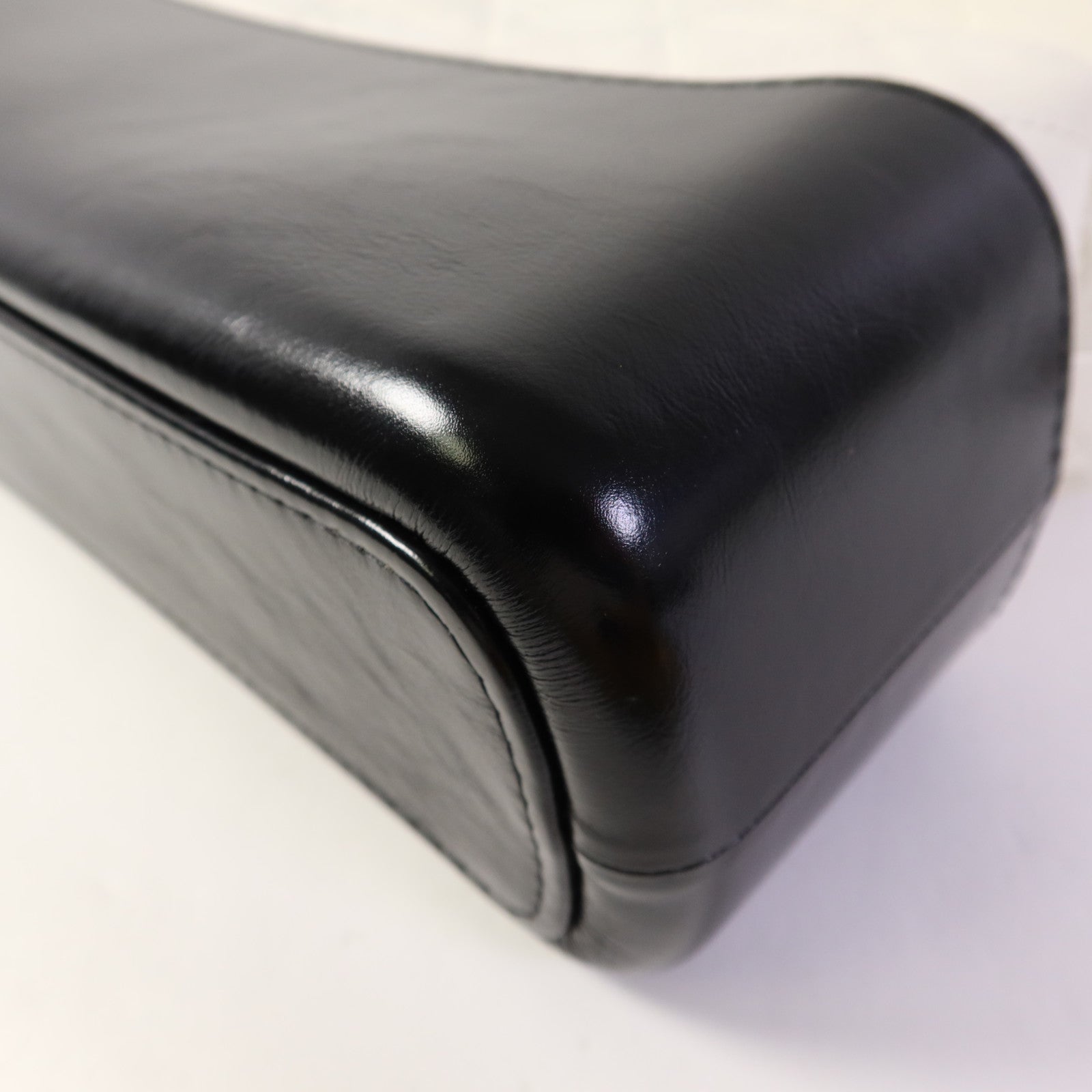 CHANEL 牛皮皮革Gabrielle Medium銀扣鏈帶肩背袋