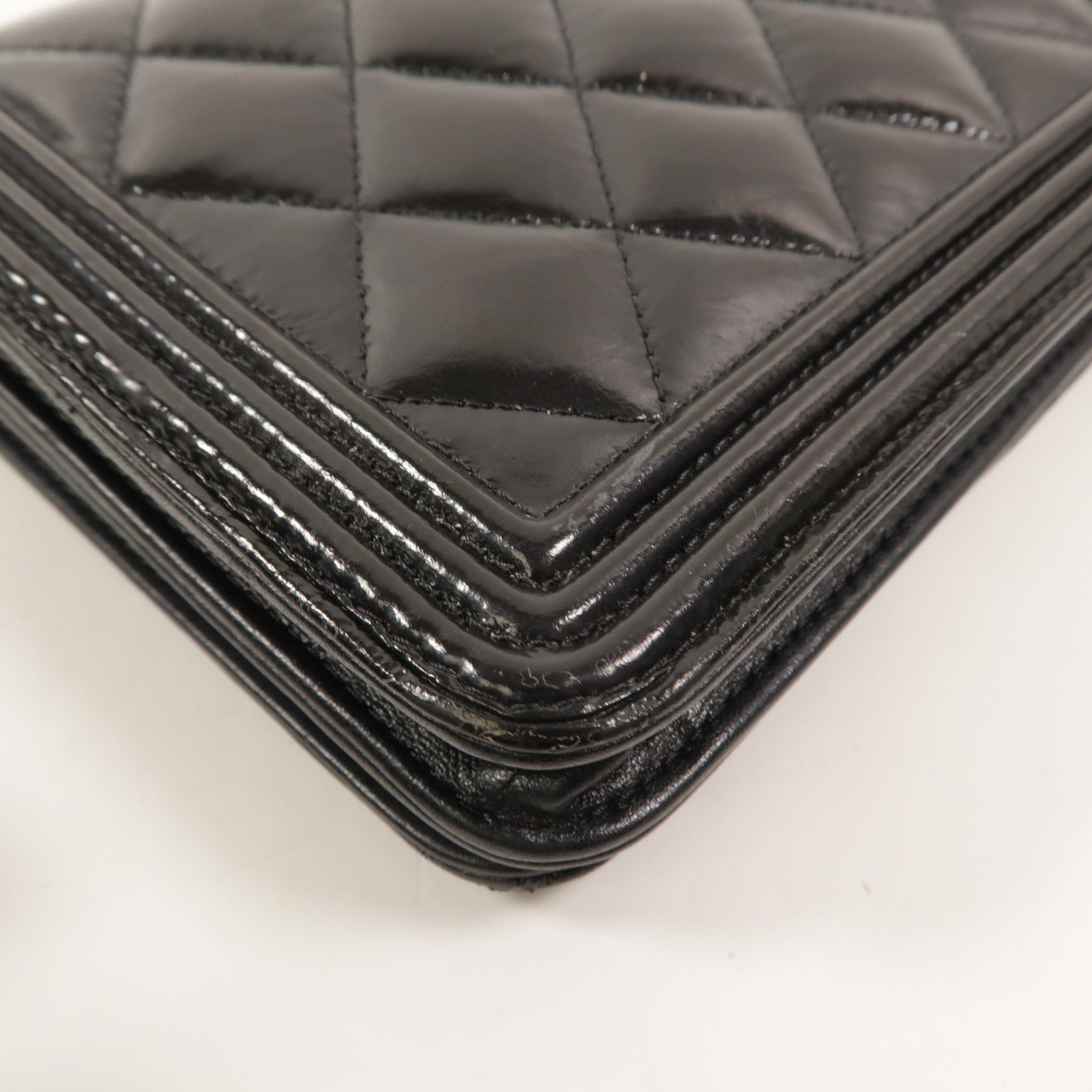 CHANEL 漆皮皮革WOC Wallet On Chain鏈帶肩背袋