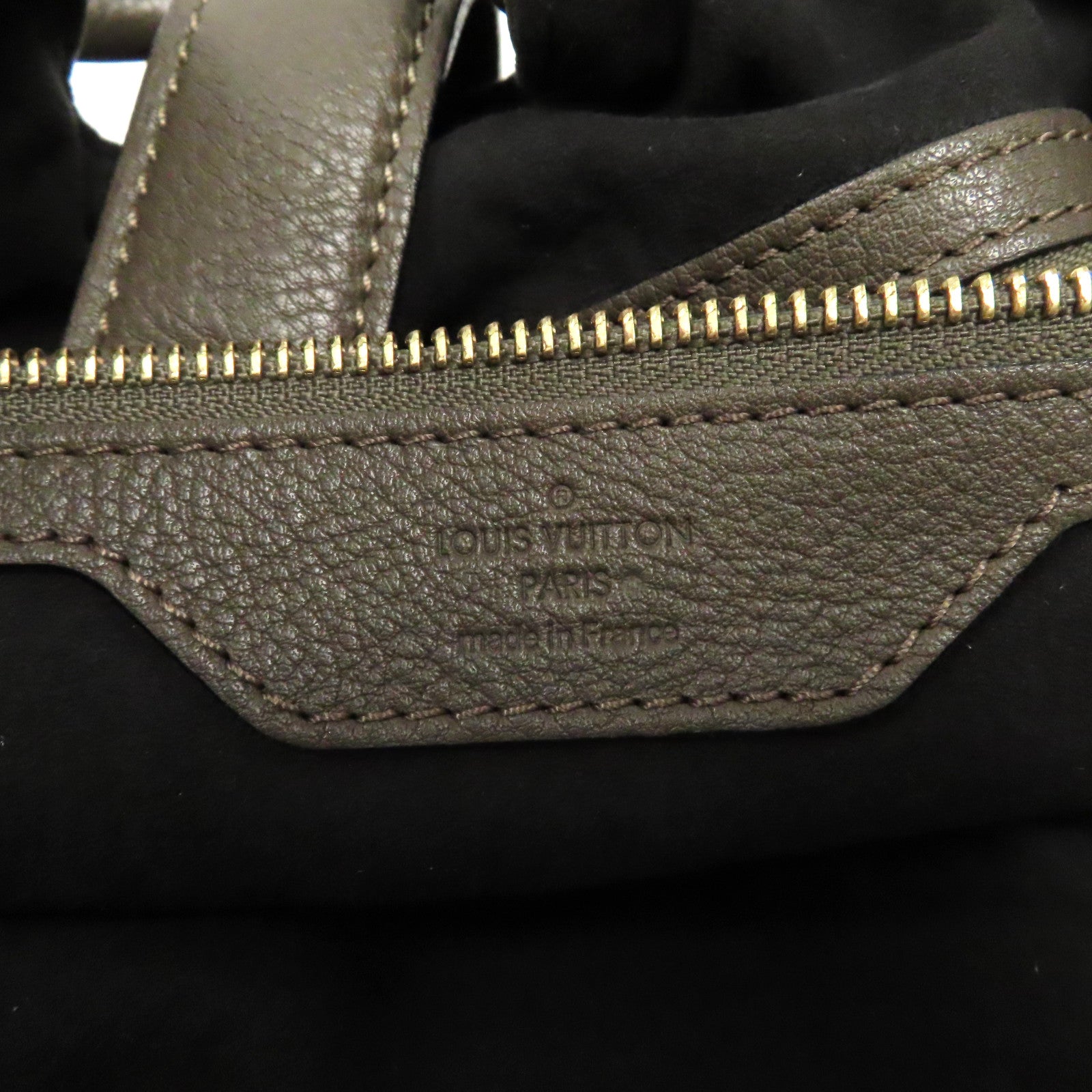 LOUIS VUITTON 【激減優惠】Mahina Ladies Mahina Leather金扣手挽袋灰色