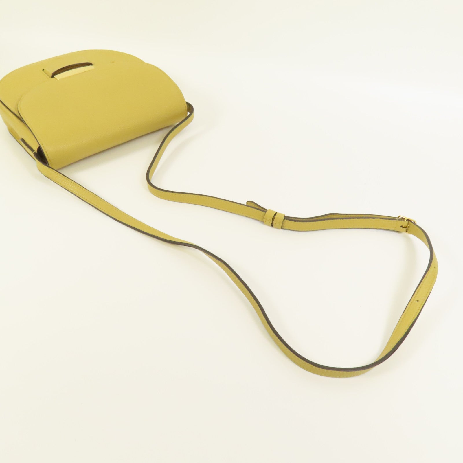 CELINE 牛皮皮革Trotteur金扣肩背袋