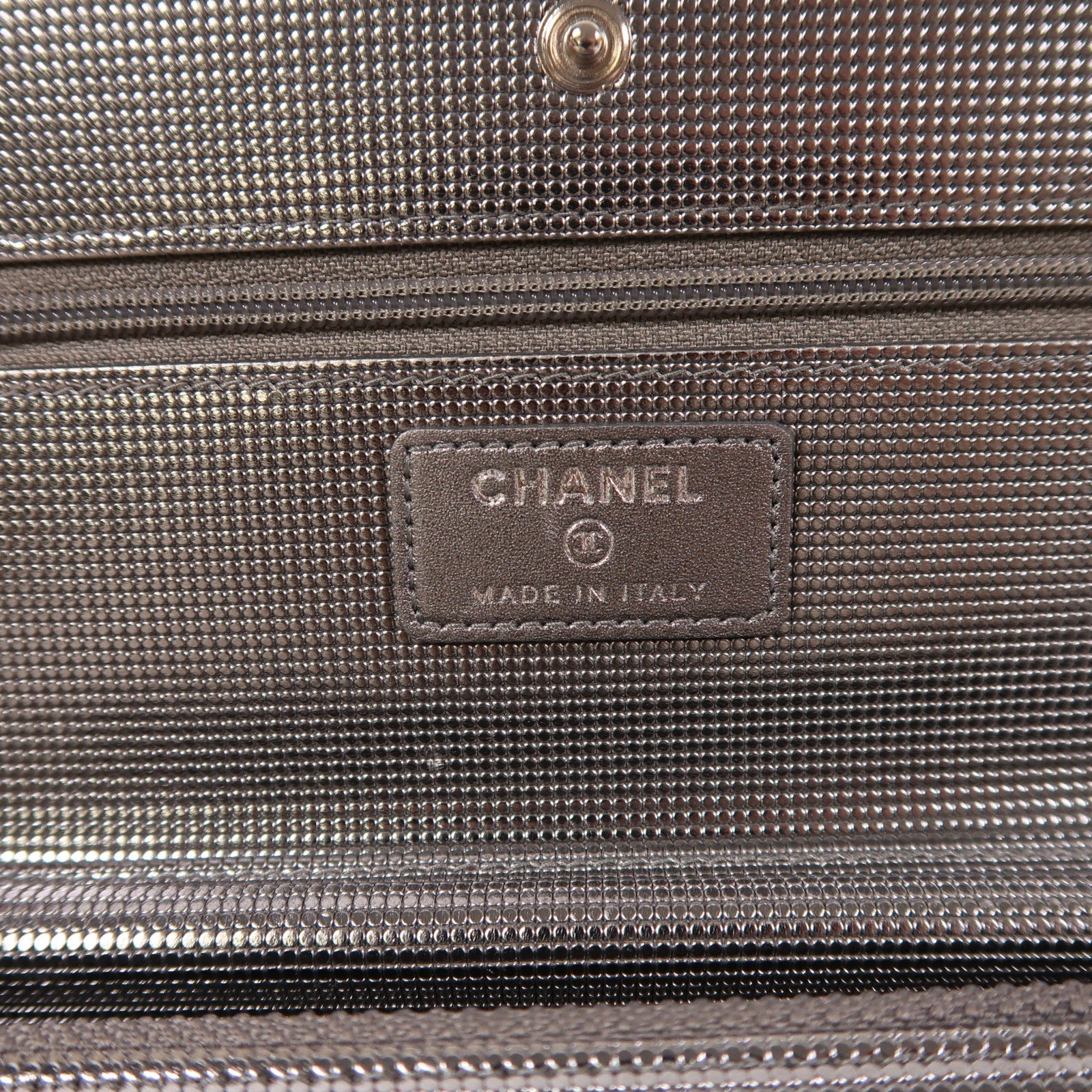 CHANEL 皮革WOC Wallet On Chain銀扣鏈帶肩背袋