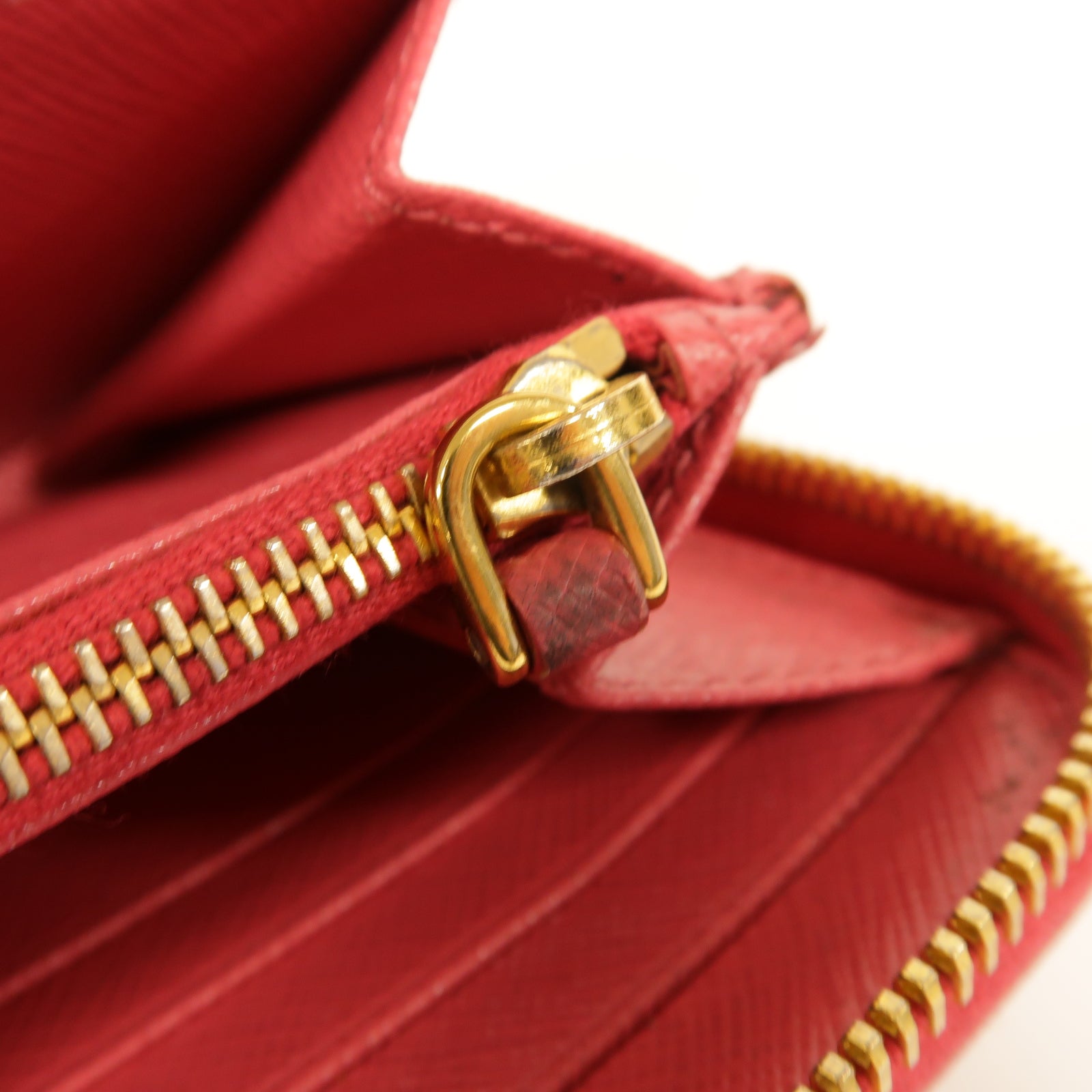 PRADA Saffiano皮革Zip Around Long Wallet金扣長錢包粉紅色