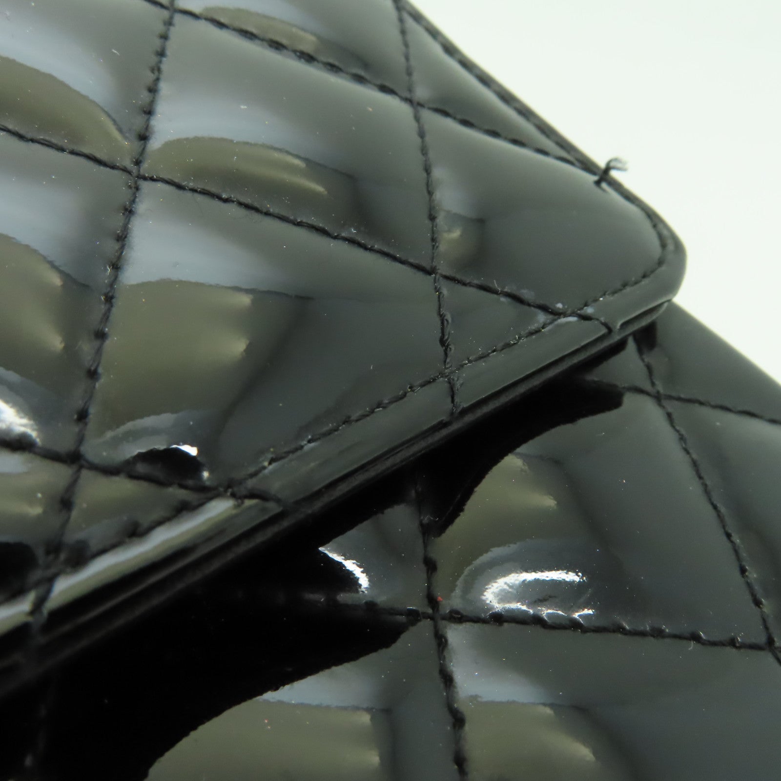 CHANEL 【清倉大減價】菱格漆皮皮革Chain Shoulder銀扣鏈帶肩背袋黑色