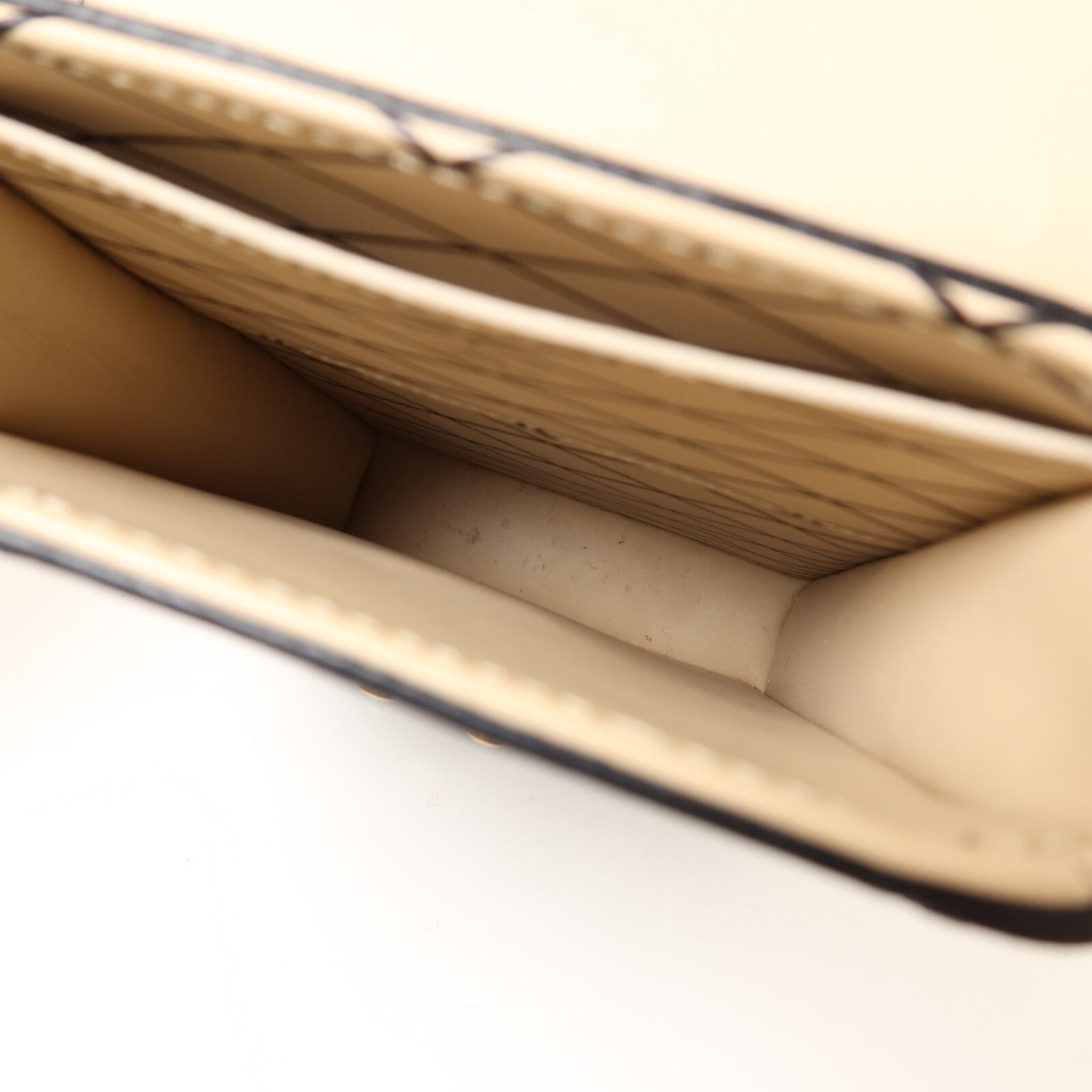 LOUIS VUITTON Epi Pochette Trunk Verticale鏈帶肩背袋