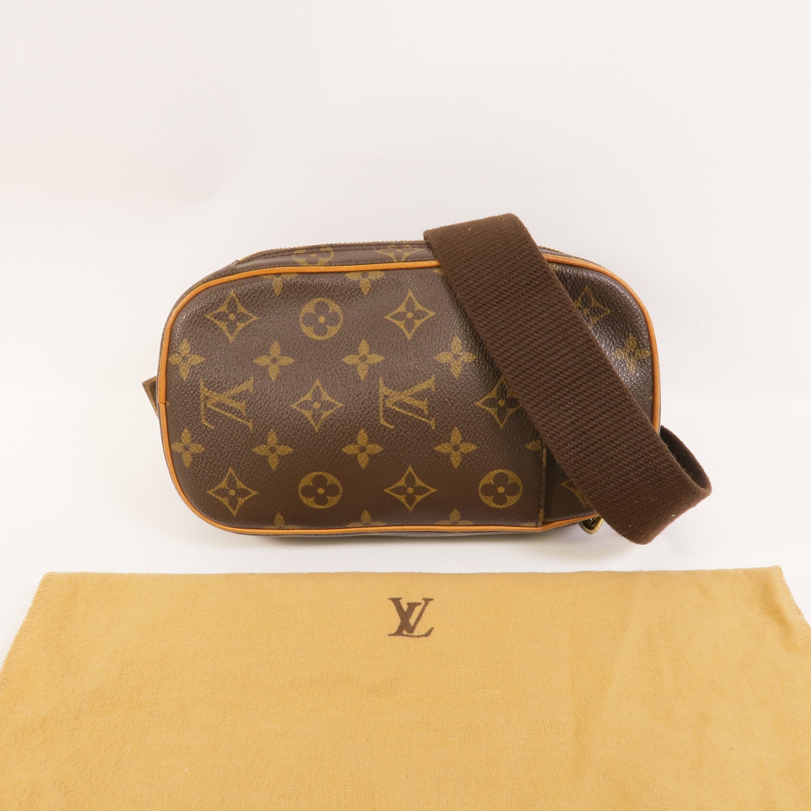 LOUIS VUITTON Monogram Pochette Gange金扣肩背袋