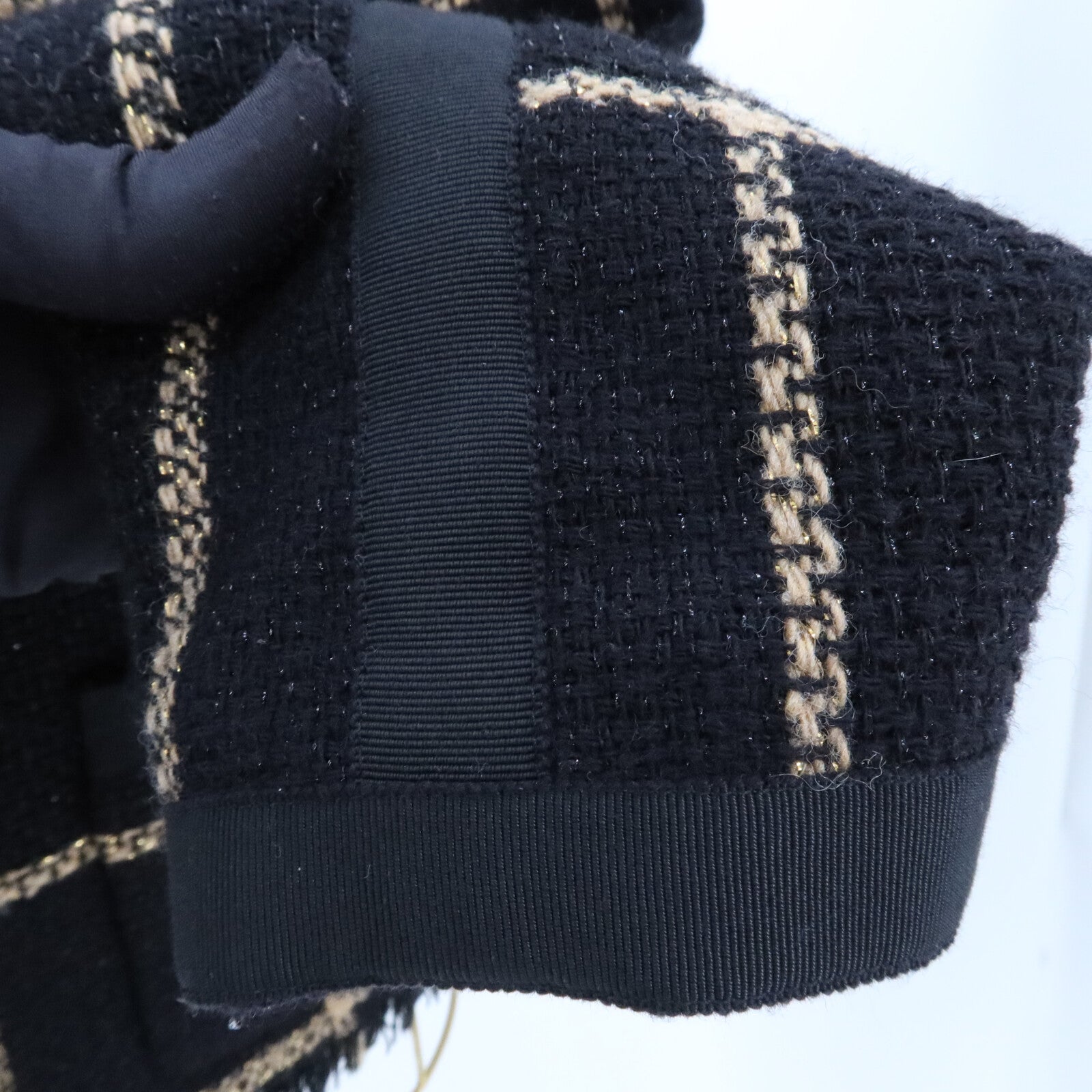 CHANEL Wool/Nylon Tweed Collarless Jacket外套