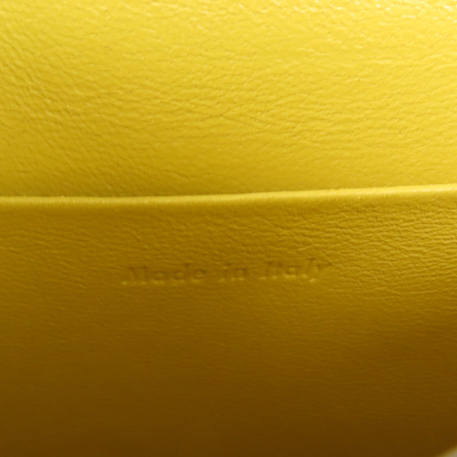 CELINE 牛皮皮革Trotteur金扣肩背袋