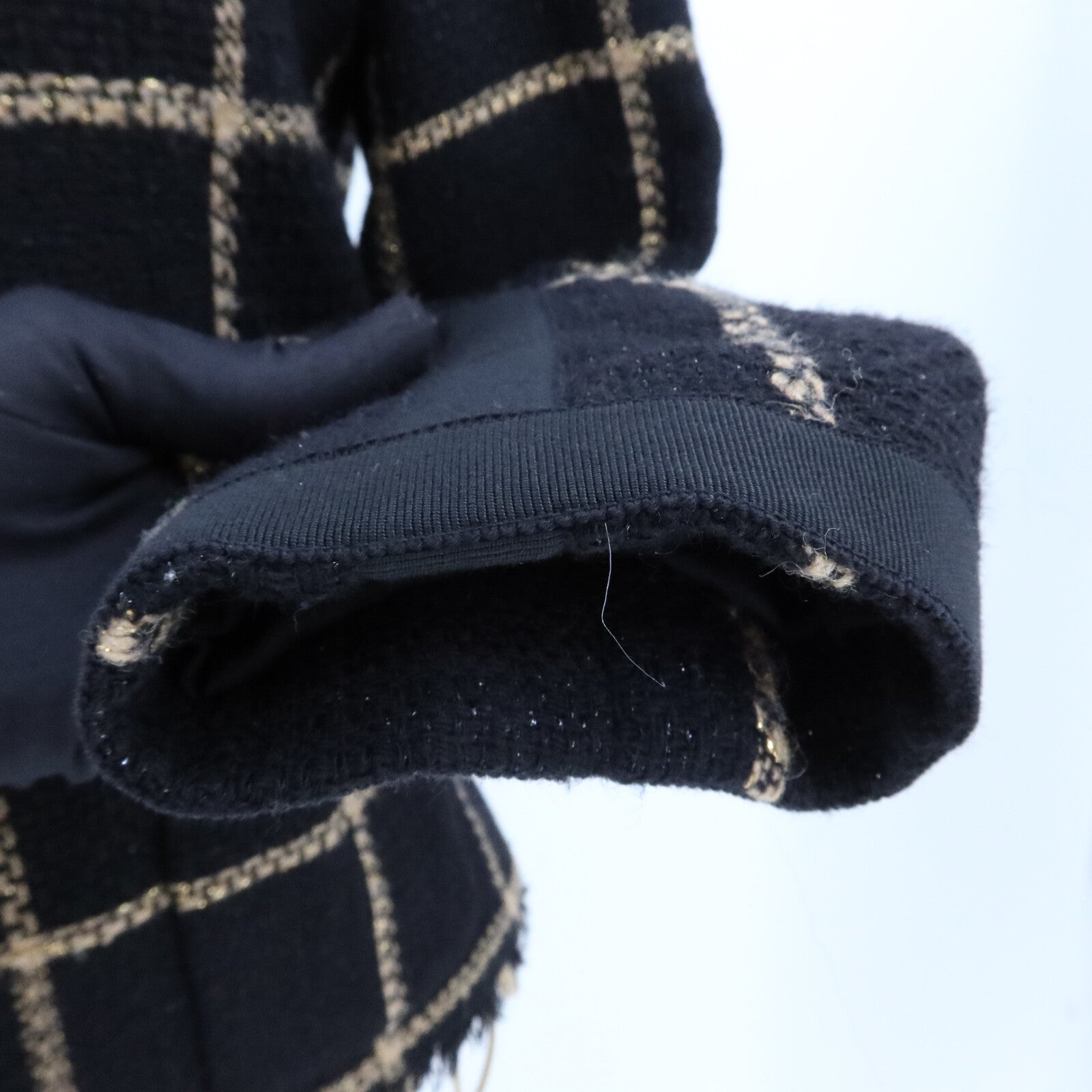 CHANEL Wool/Nylon Tweed Collarless Jacket外套