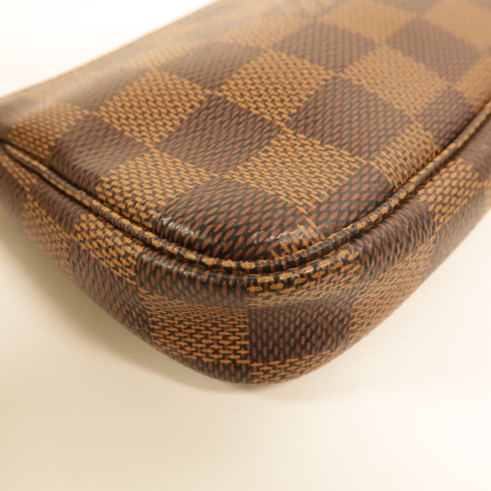 LOUIS VUITTON Damier Mini Pochette Accessoires手挽袋