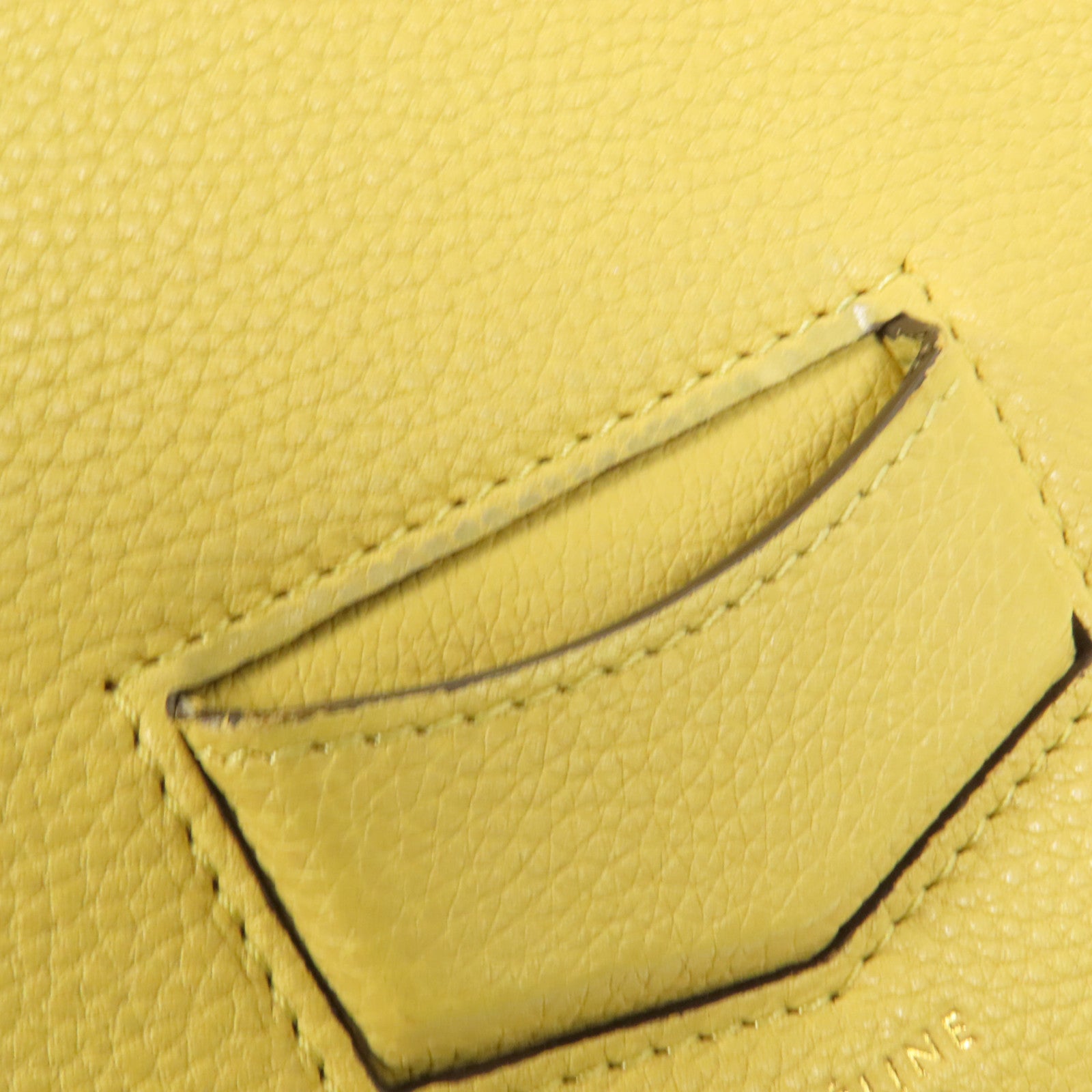 CELINE 牛皮皮革Trotteur金扣肩背袋