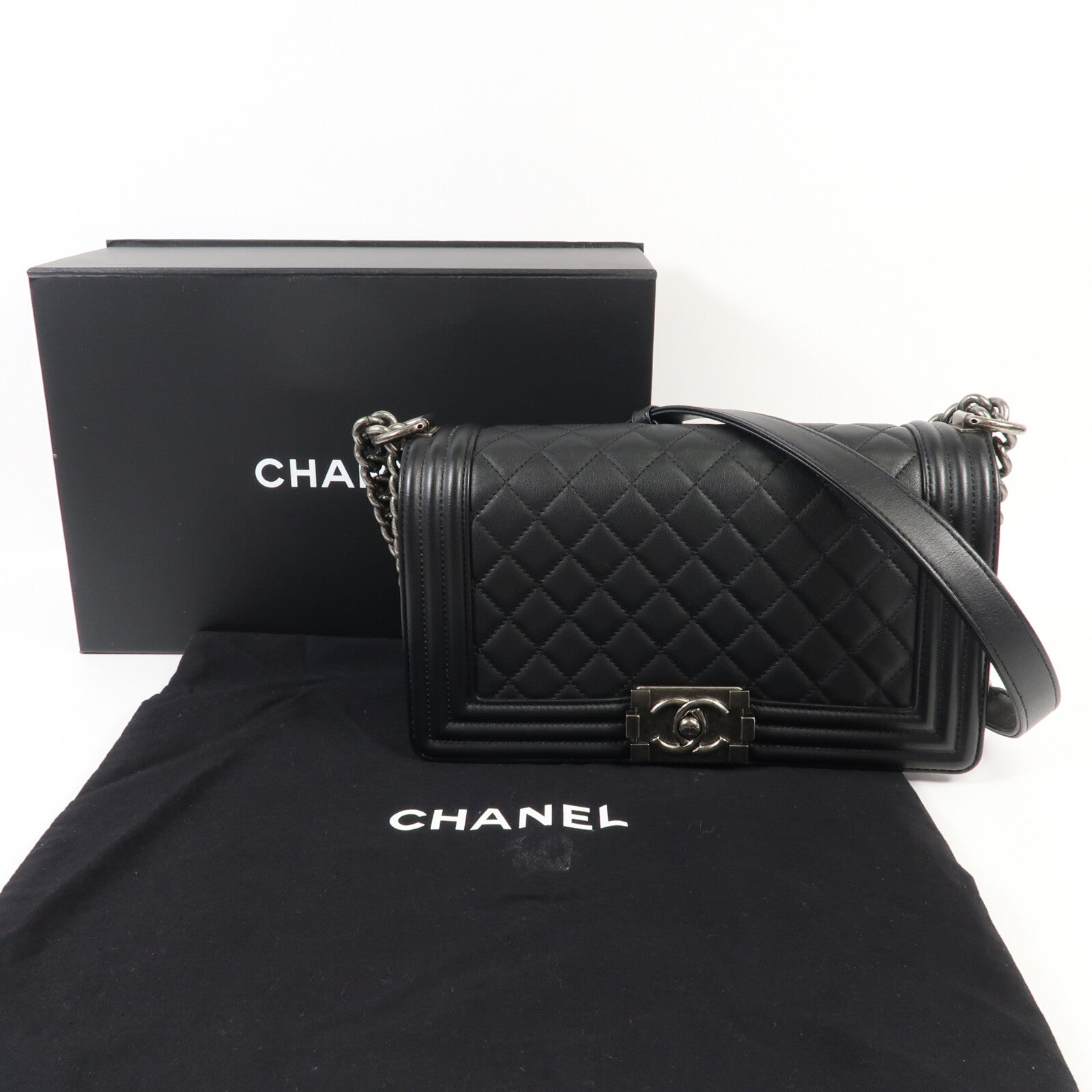 CHANEL 牛皮皮革Boy 25鏈帶肩背袋