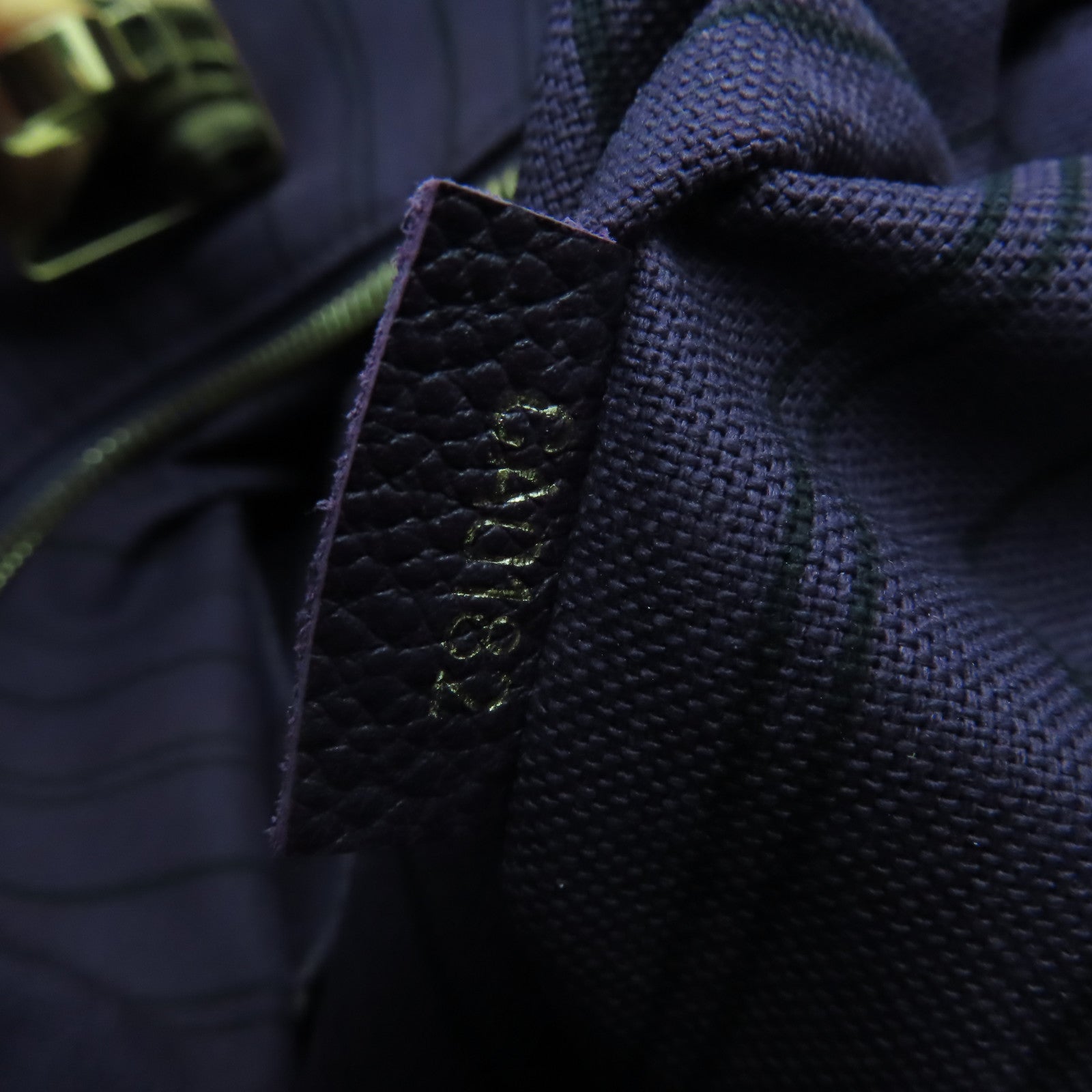 LOUIS VUITTON 【激減優惠】Monogram Empreinte Citadine PM Shoulder Bag金扣肩背袋紫色